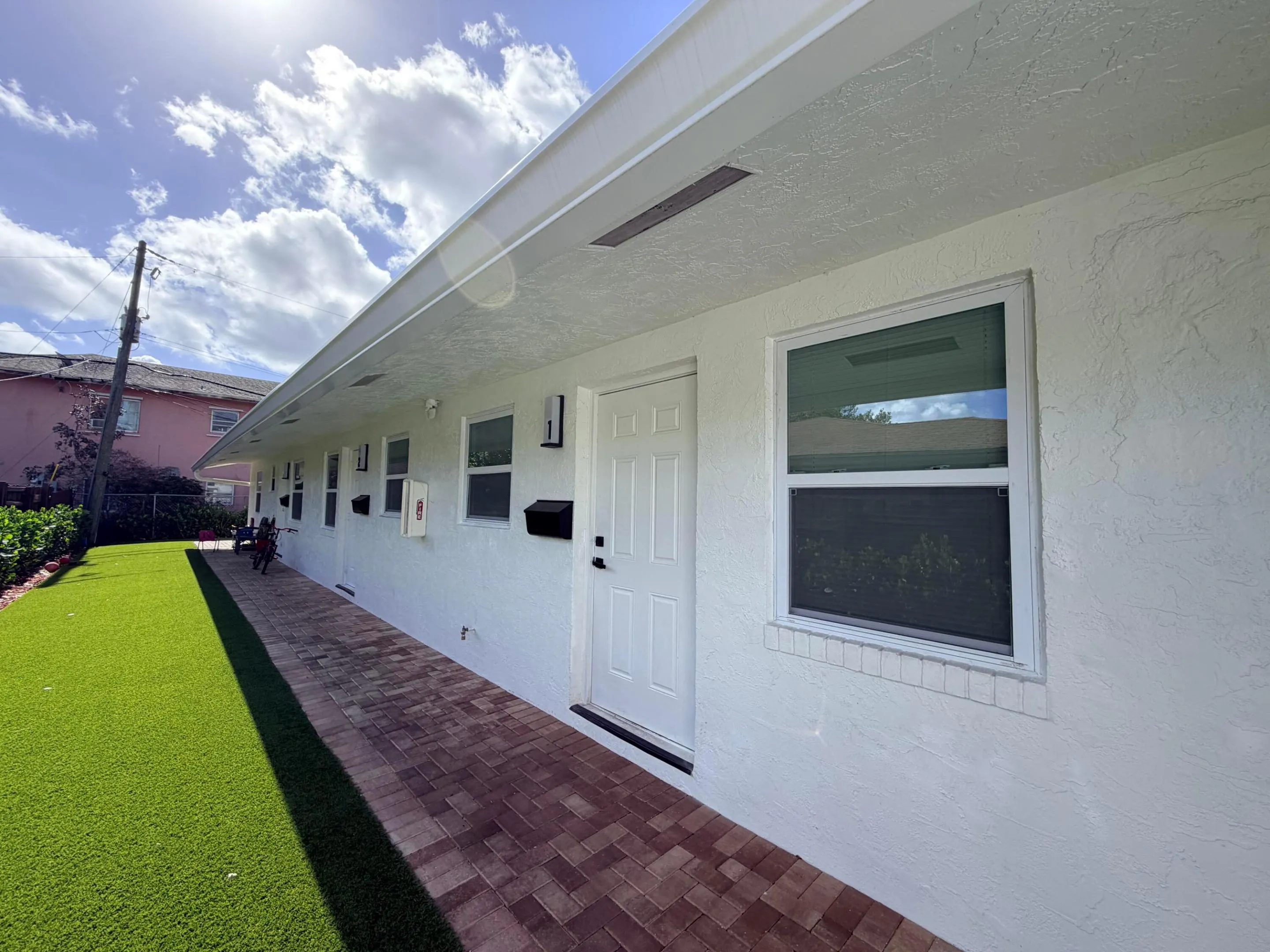 334 SW Avondale Drive #1