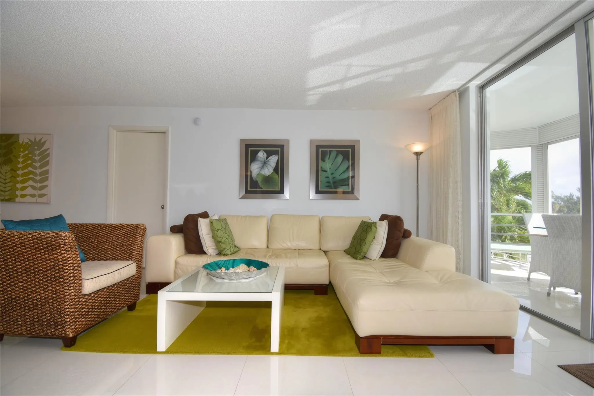 6100 NW 2ND Avenue #323