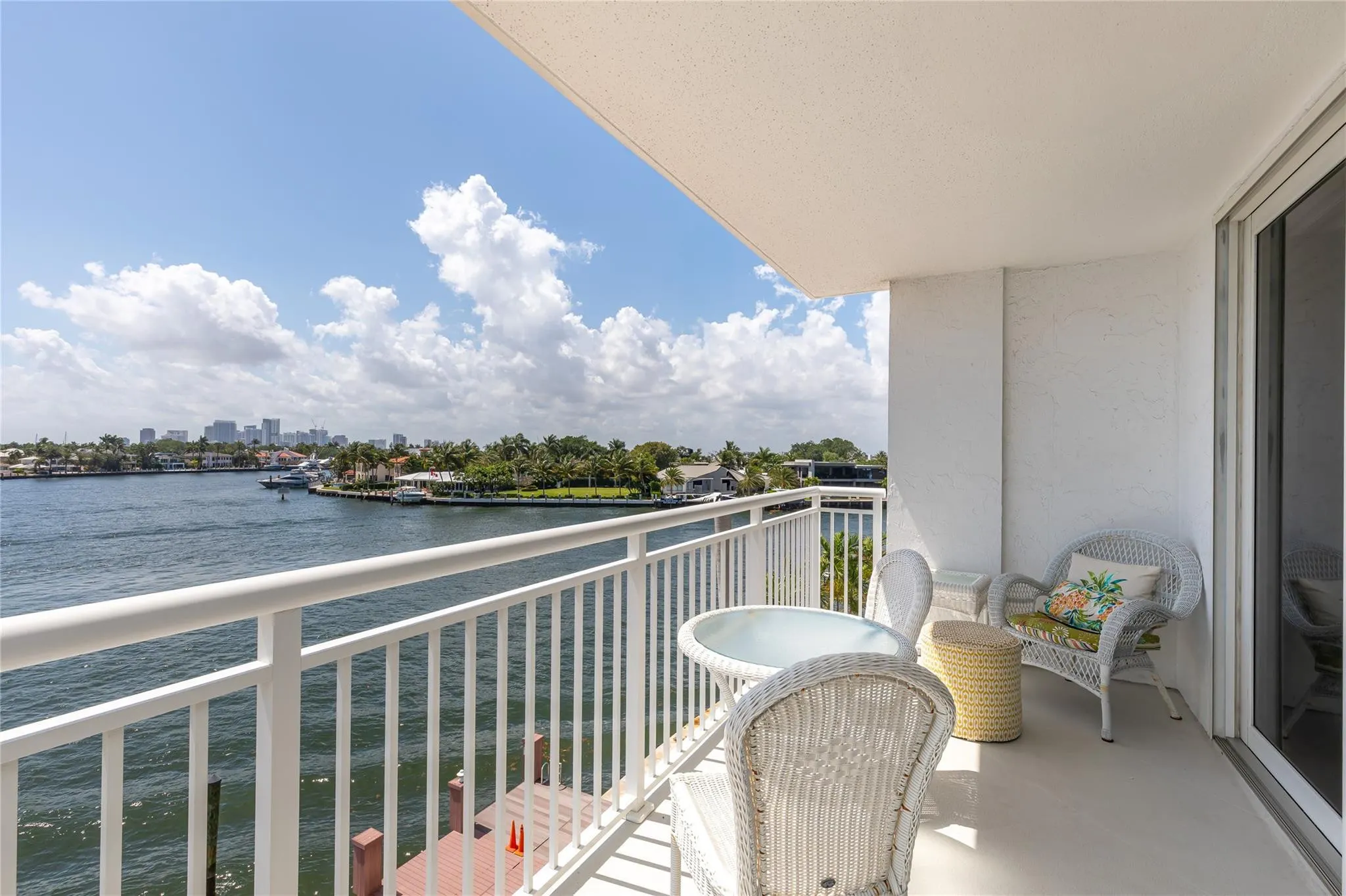 511 BAYSHORE Drive #410