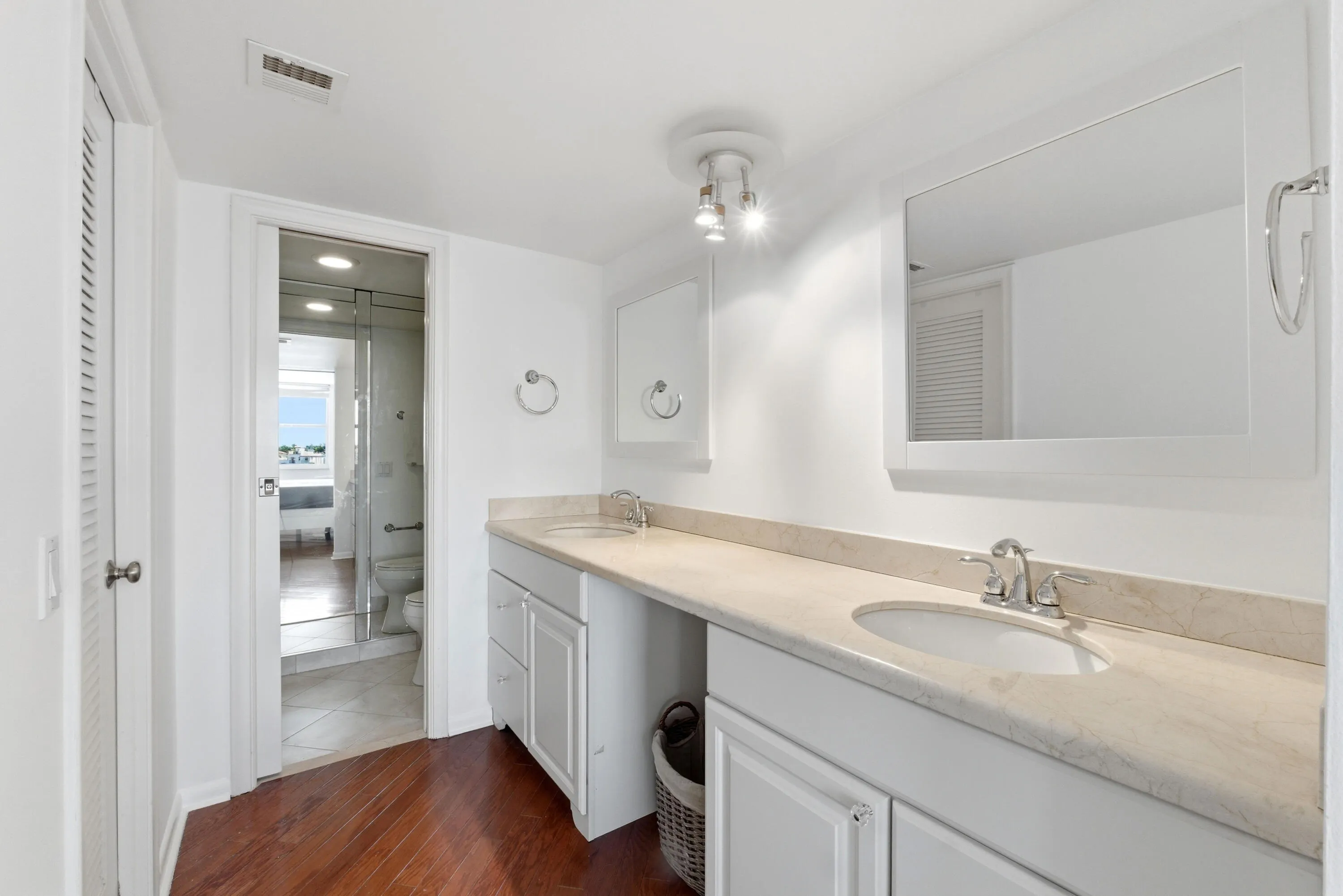 511 BAYSHORE Drive #410