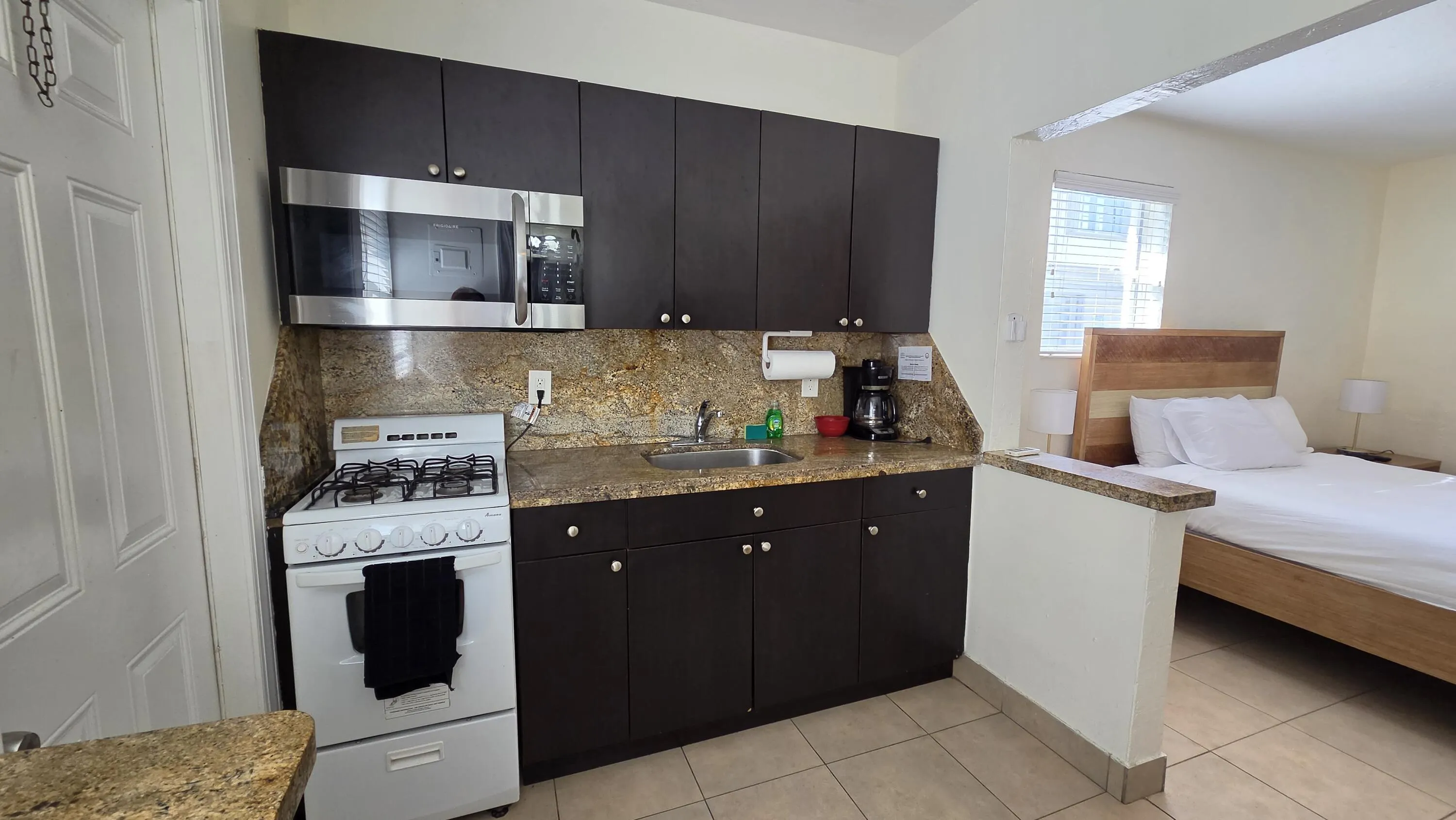 1601 S FEDERAL Highway #7