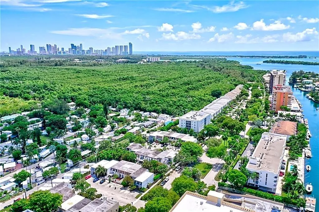 2350 NE 135th Street #1212