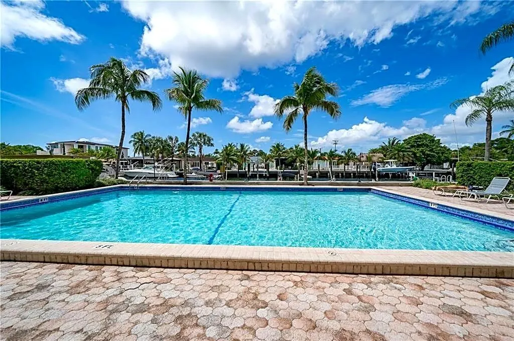 2350 NE 135th Street #1212