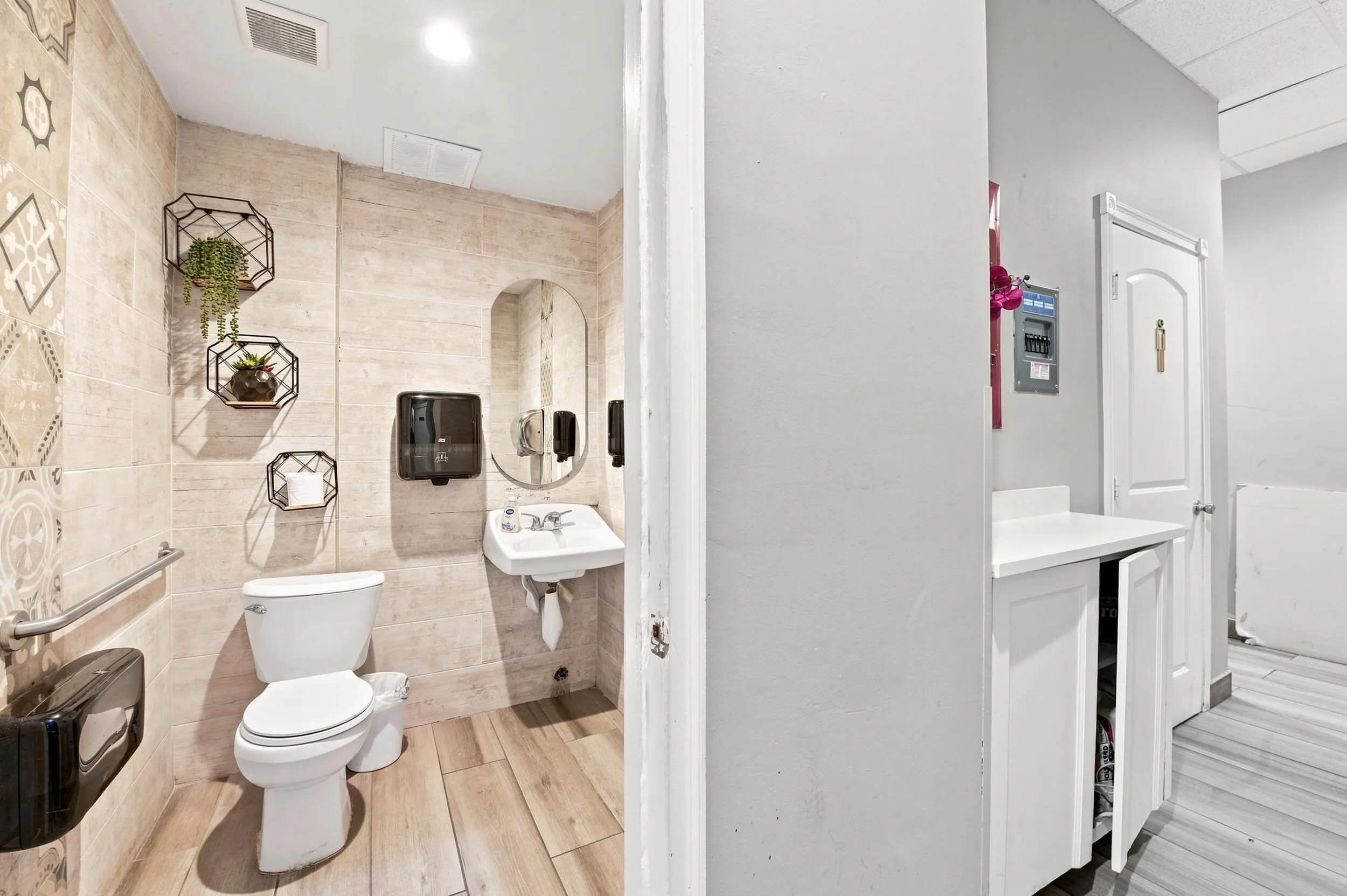 4469 S Congress Avenue #110
