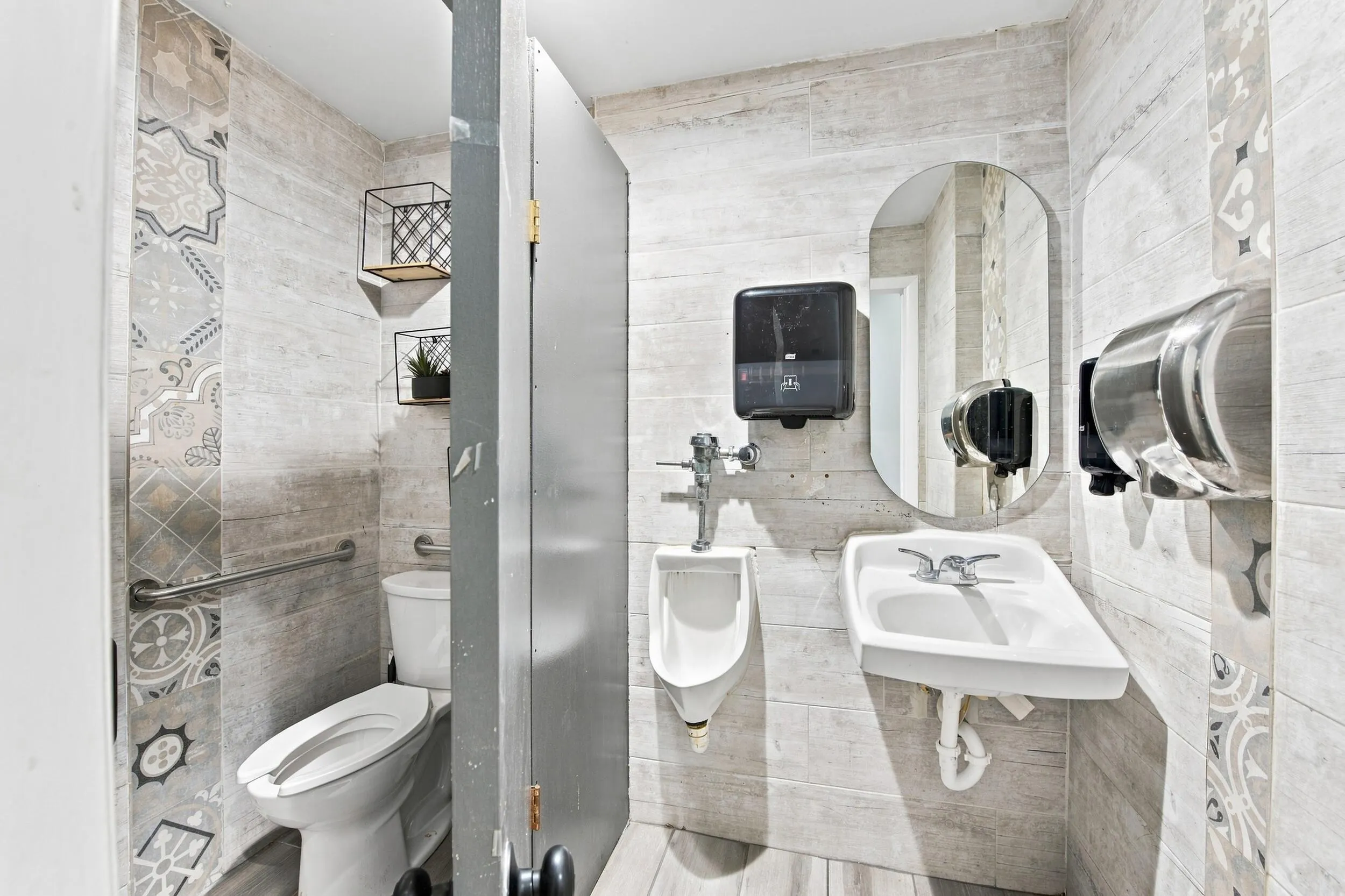 4469 S Congress Avenue #110