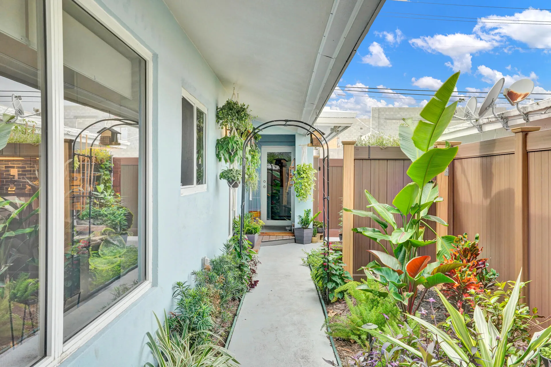 1236 NE 18th Avenue #B-C
