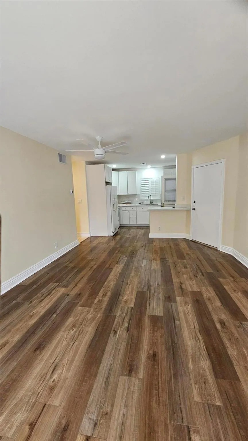 10821 N MILITARY Trail #4