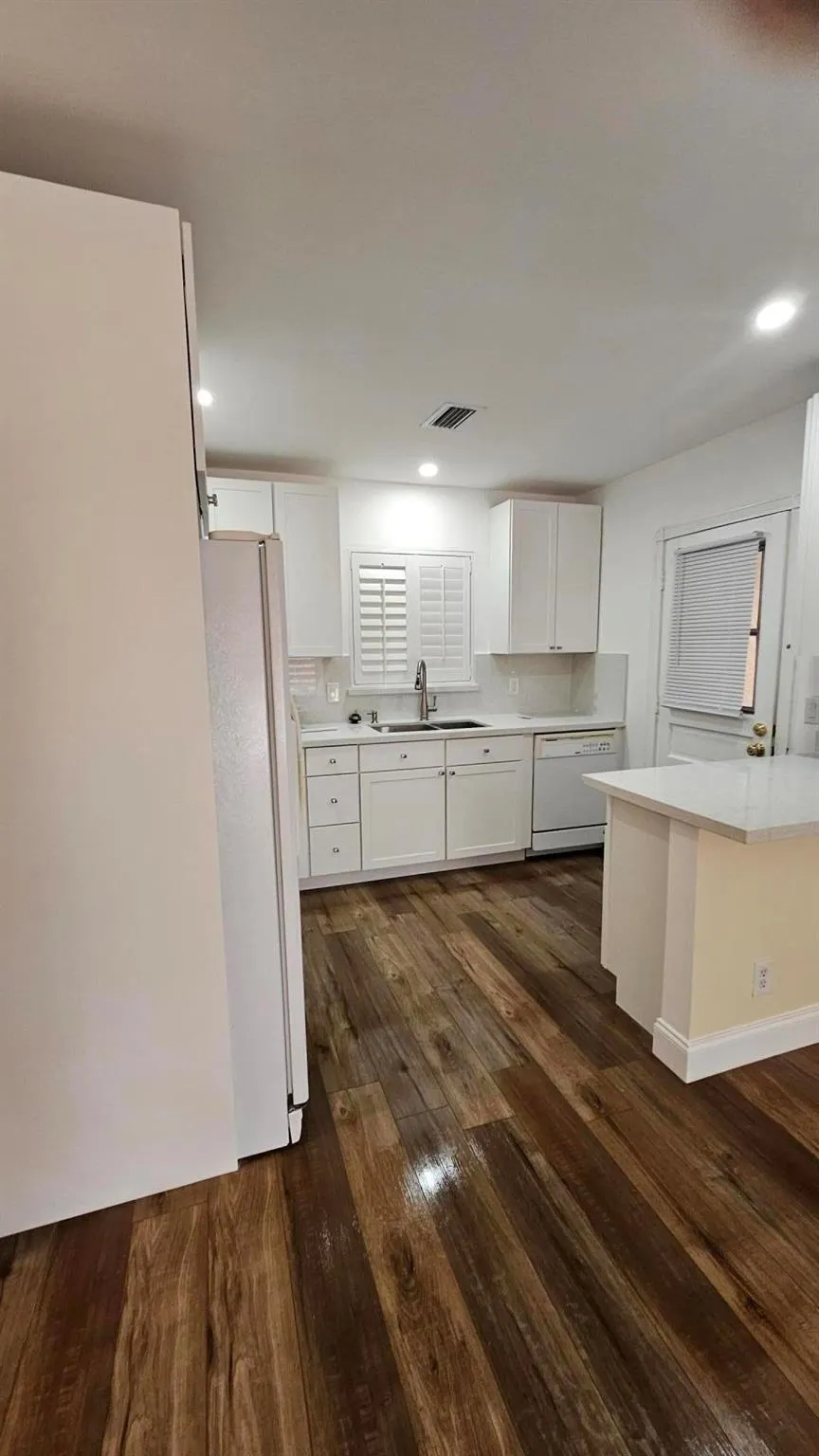 10821 N MILITARY Trail #4