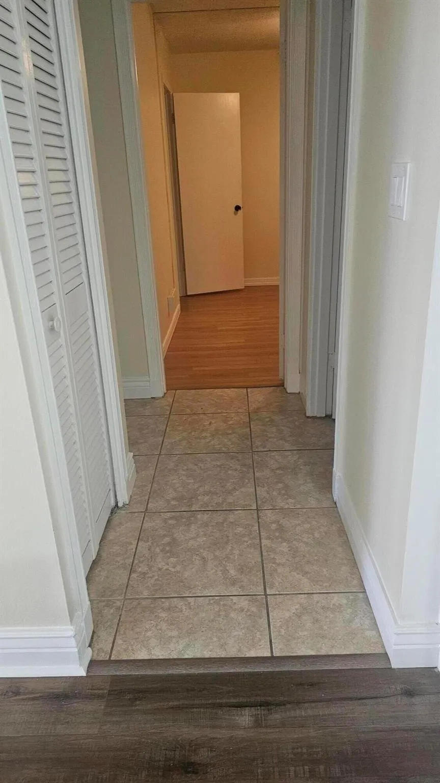 10821 N MILITARY Trail #4