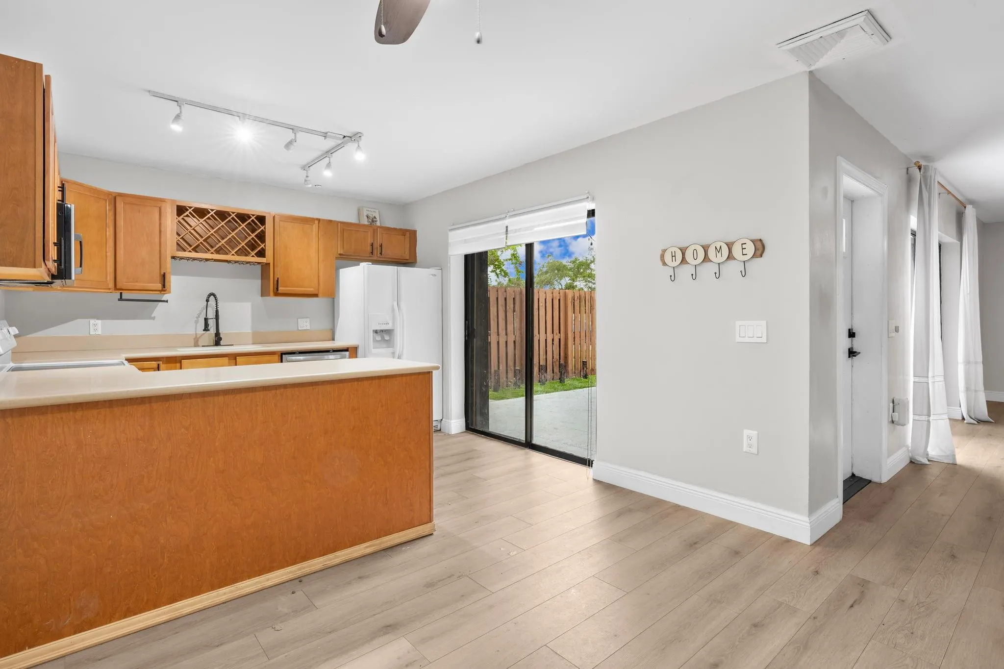 4065 WIMBLEDON Drive