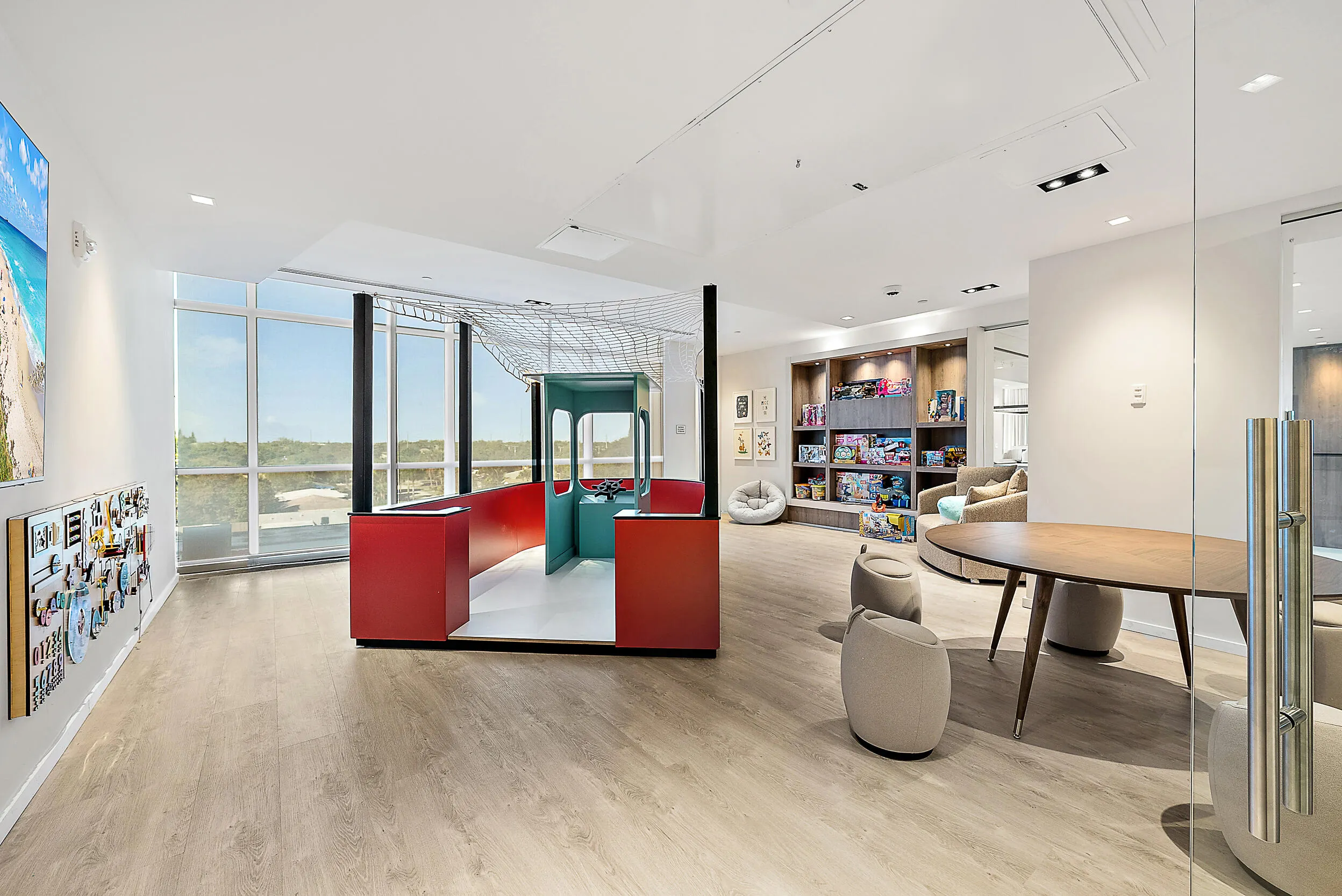 220 Lake Shore Drive #1402