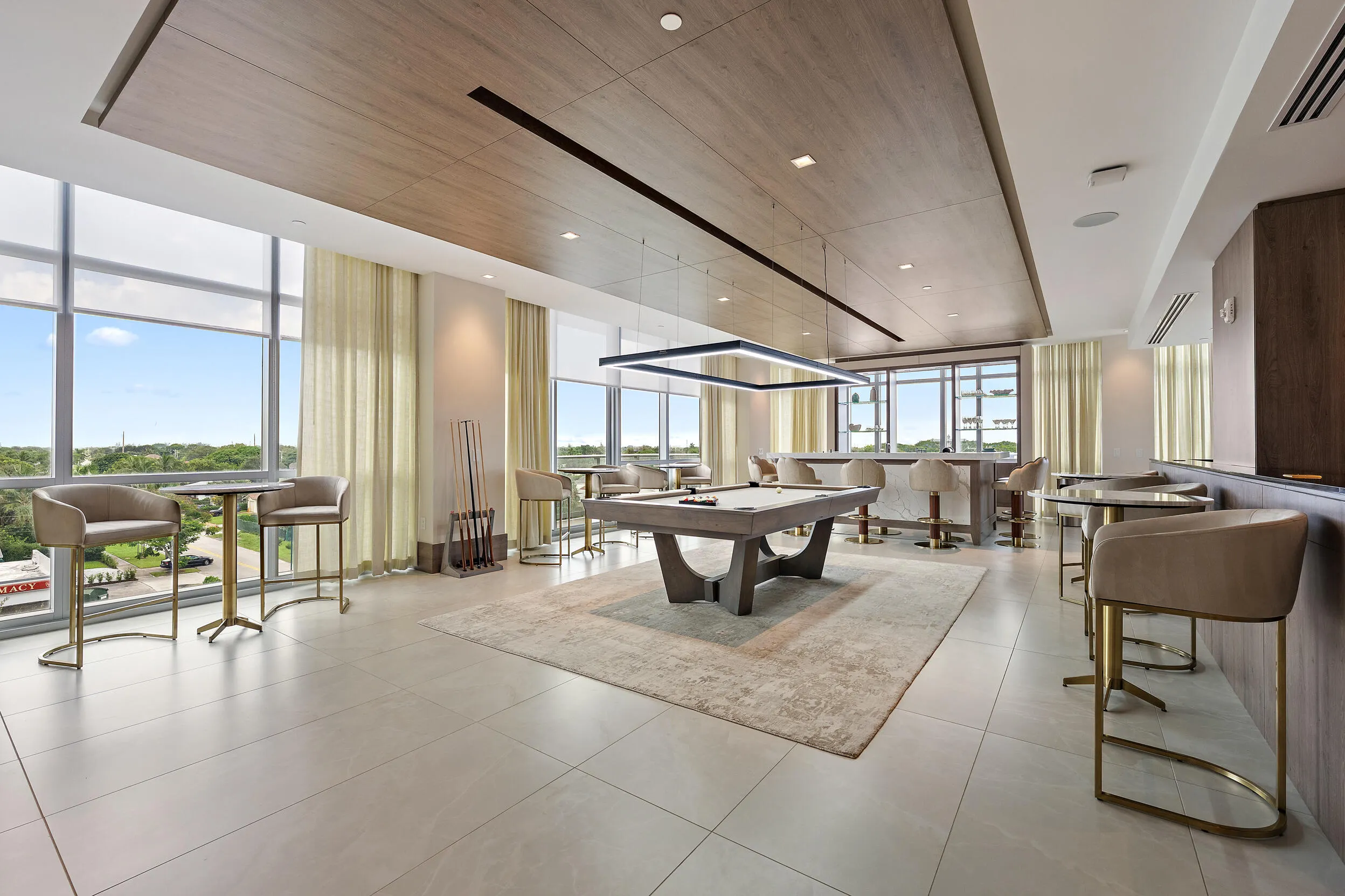 220 Lake Shore Drive #1402