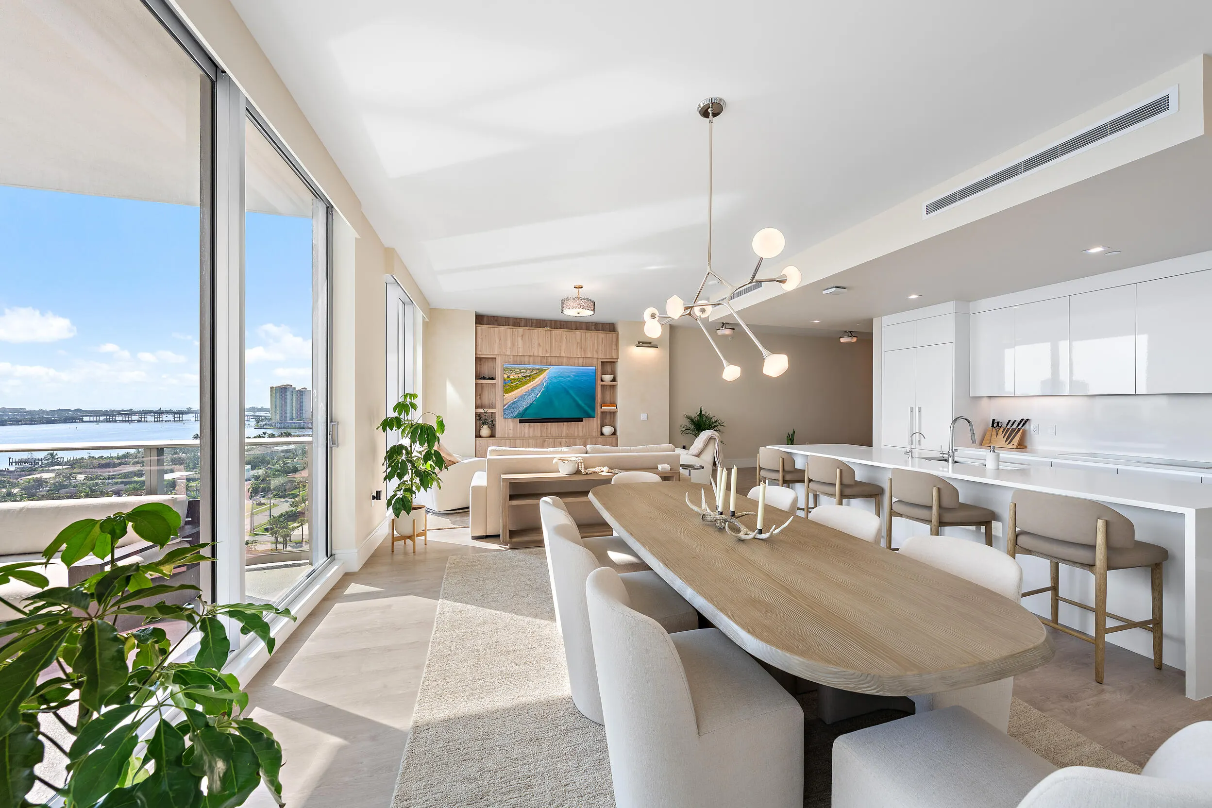 220 Lake Shore Drive #1402