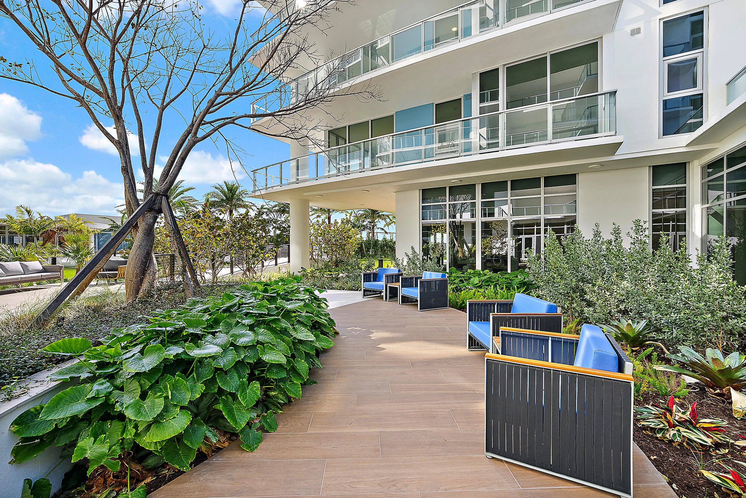 220 Lake Shore Drive #1402