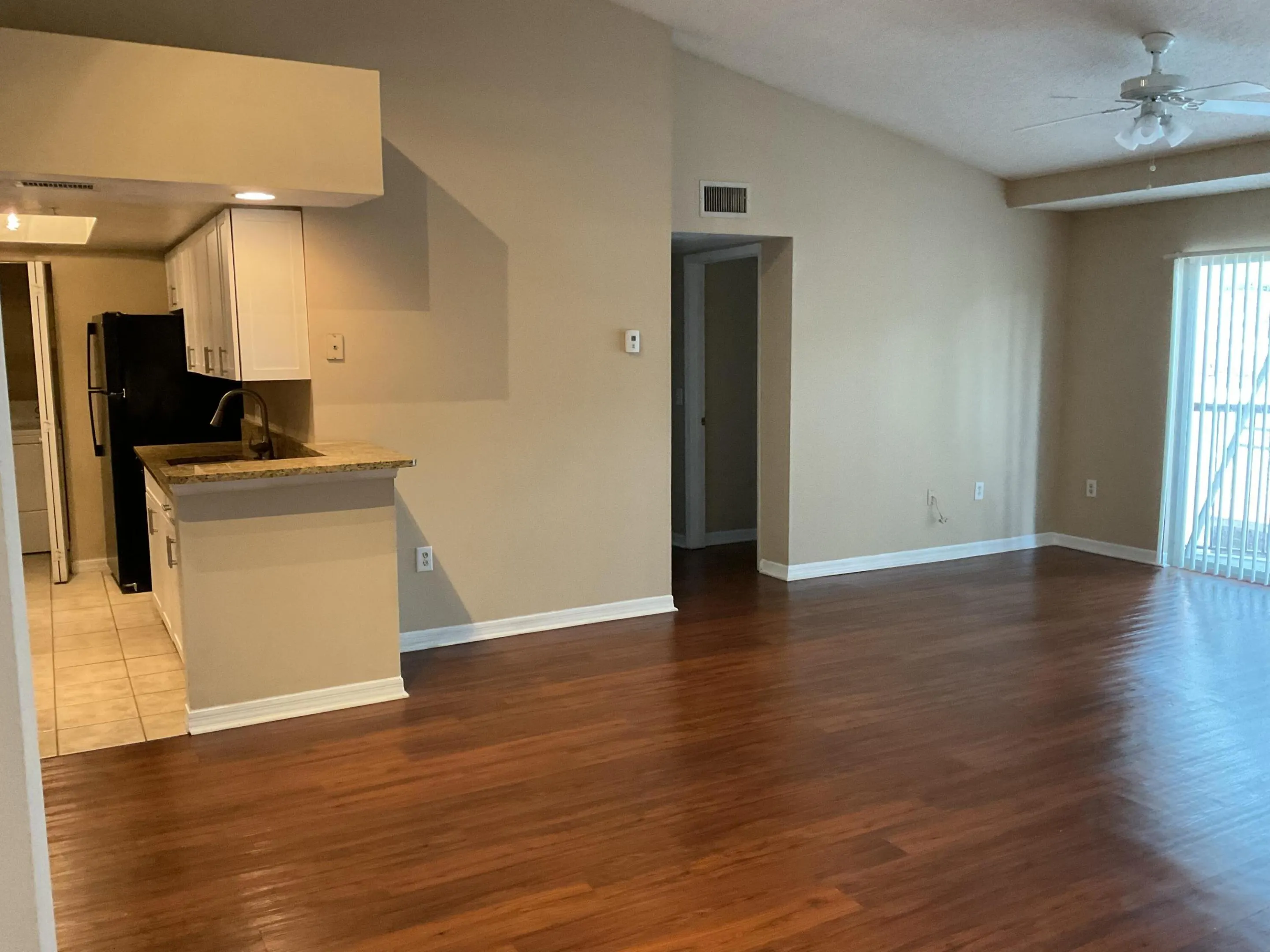 4179 N HAVERHILL Road #612