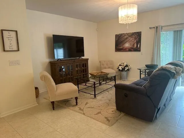 13394 Georgian Court