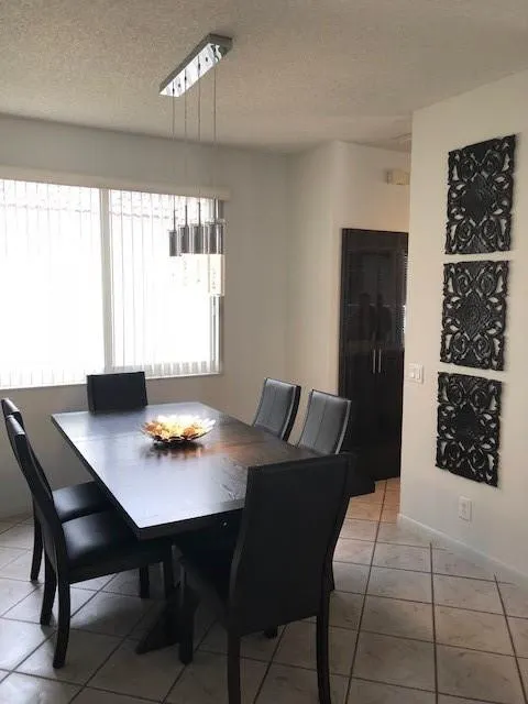 4284 MAGNOLIA RIDGE Drive