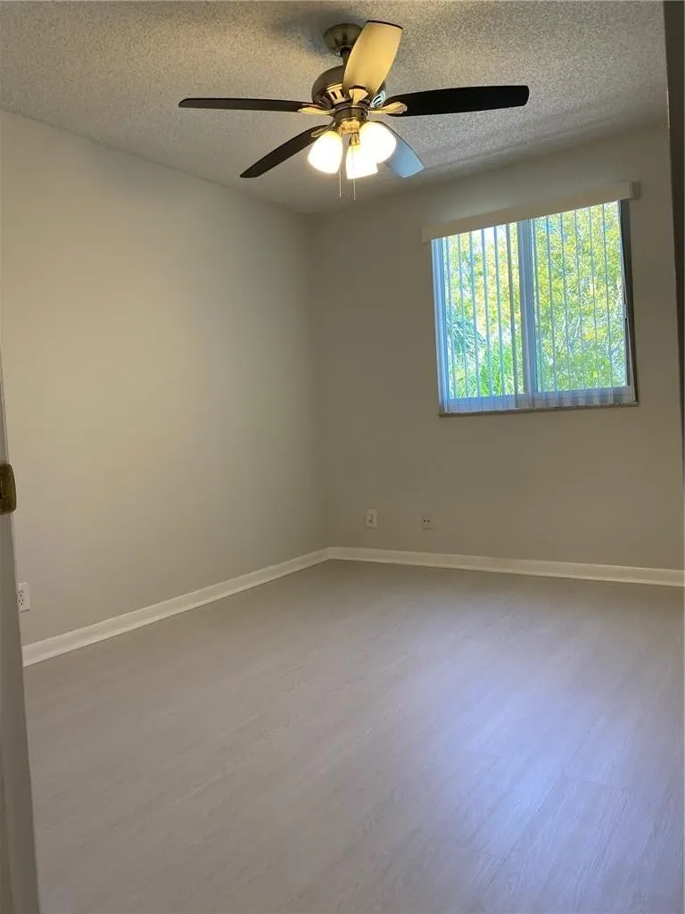 4284 MAGNOLIA RIDGE Drive
