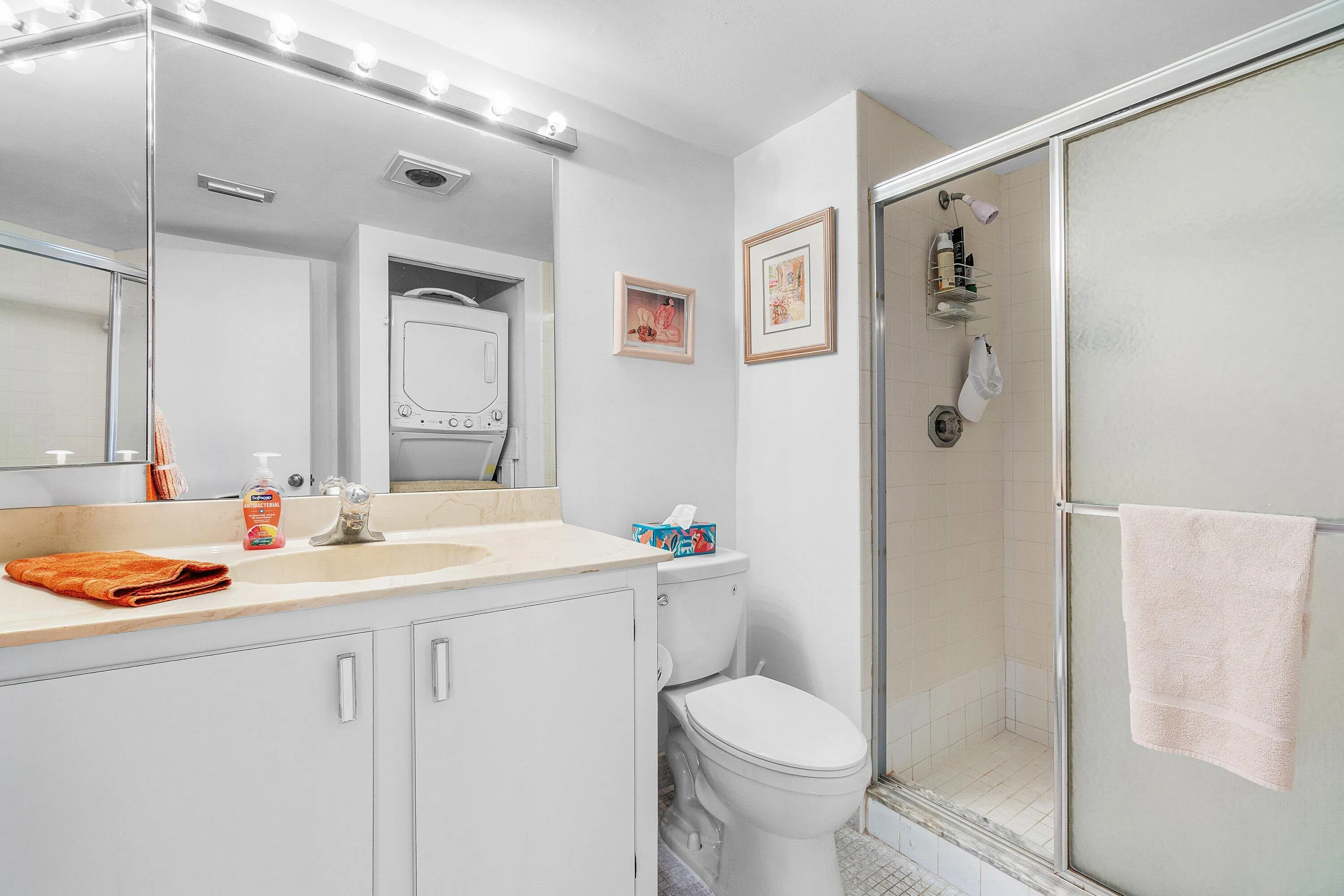 8320 CASA DEL LAGO #D
