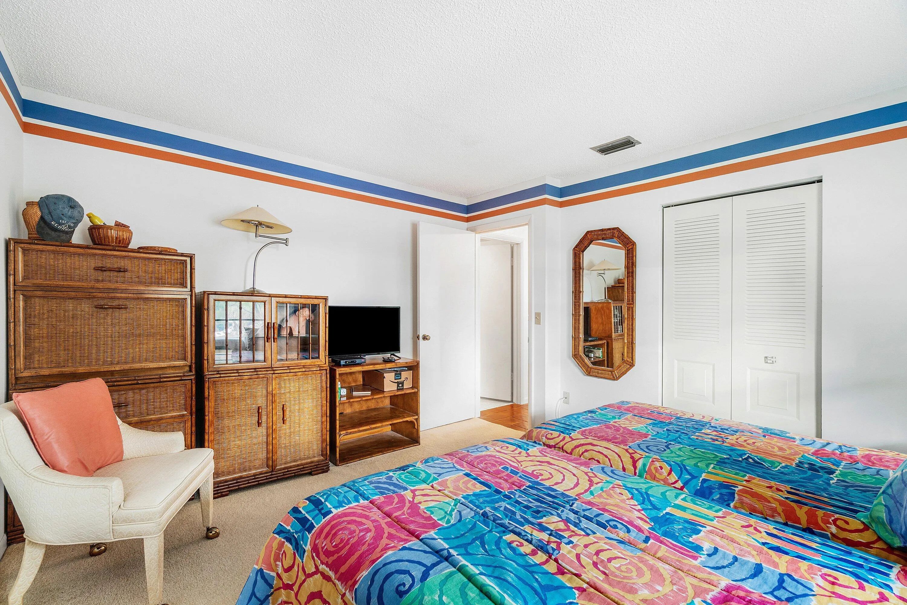 8320 CASA DEL LAGO #D