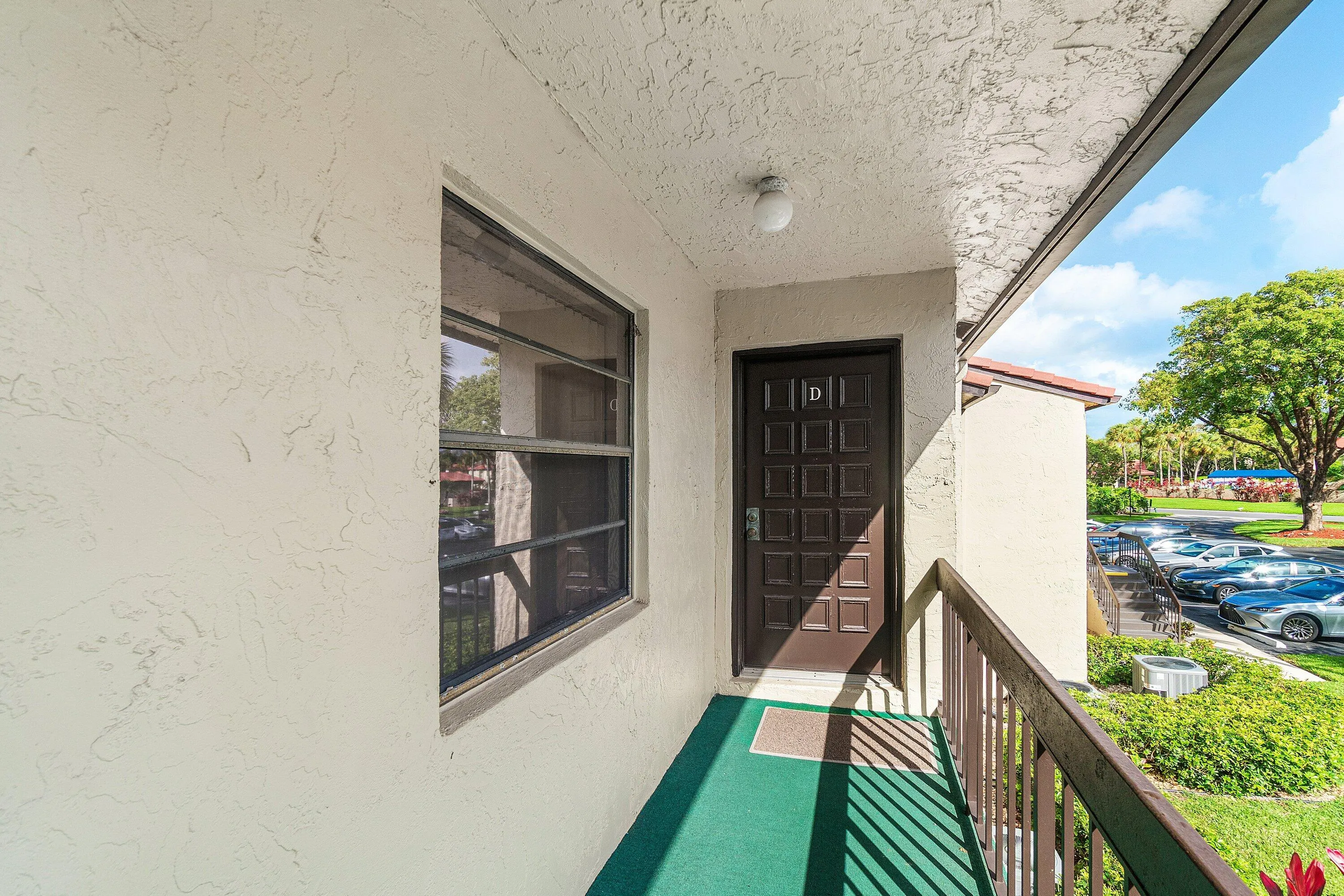 8320 CASA DEL LAGO #D