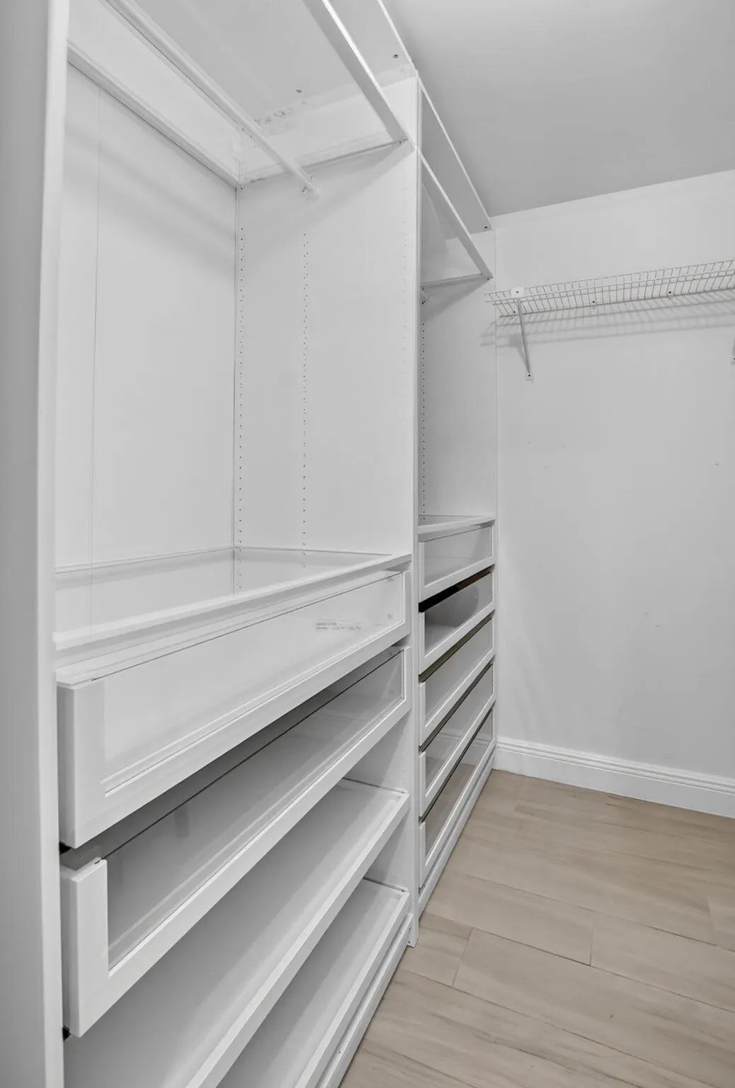 10081 HARBOURTOWN Court