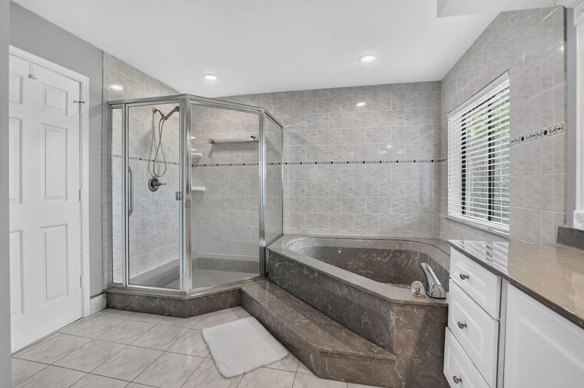 10081 HARBOURTOWN Court