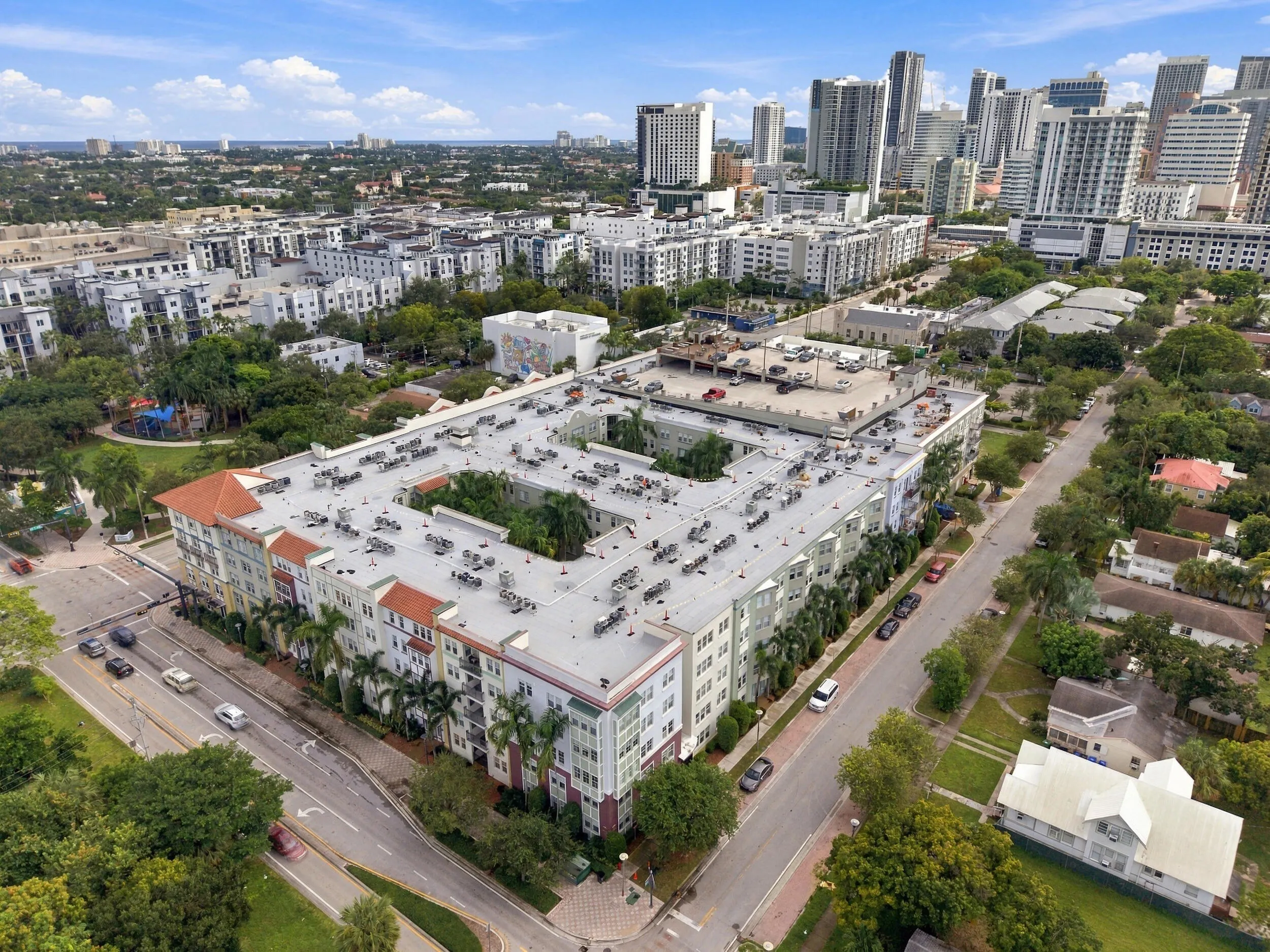 533 NE 3RD Avenue #202
