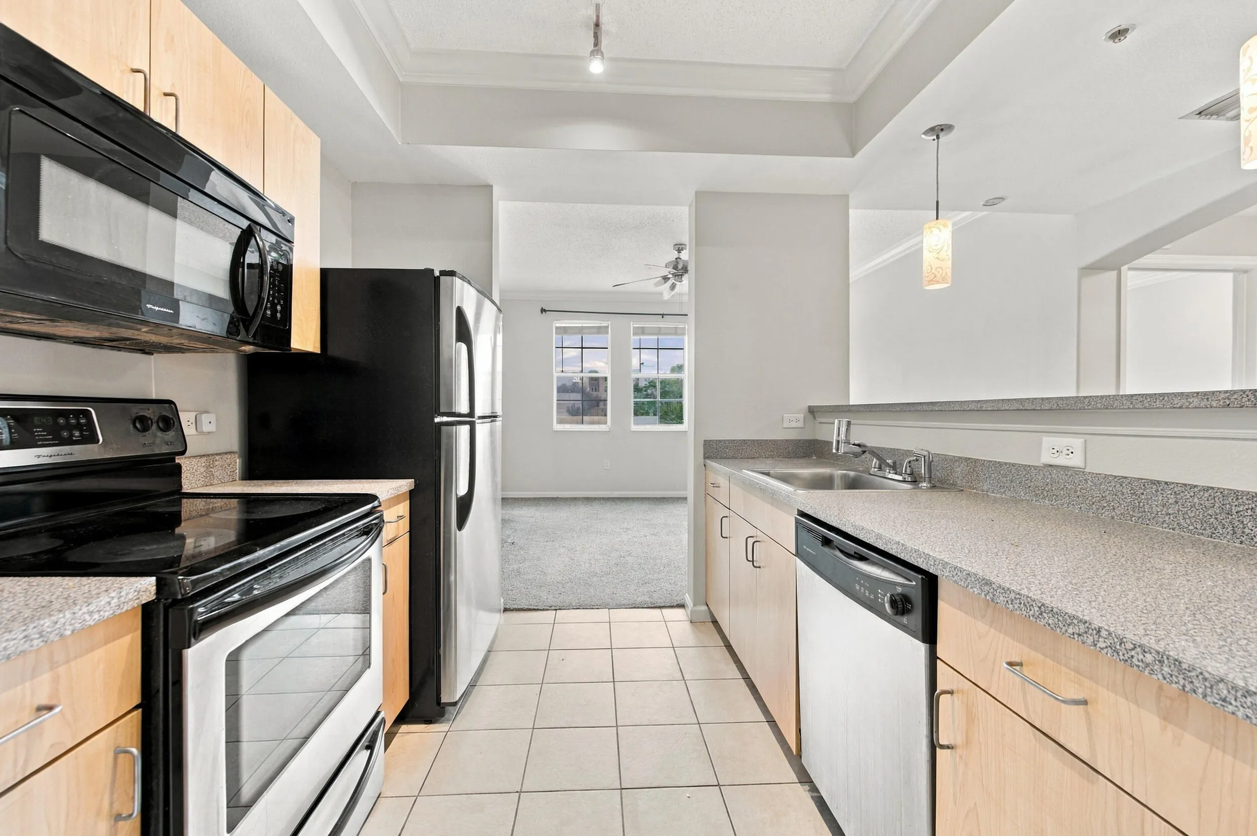 533 NE 3RD Avenue #202