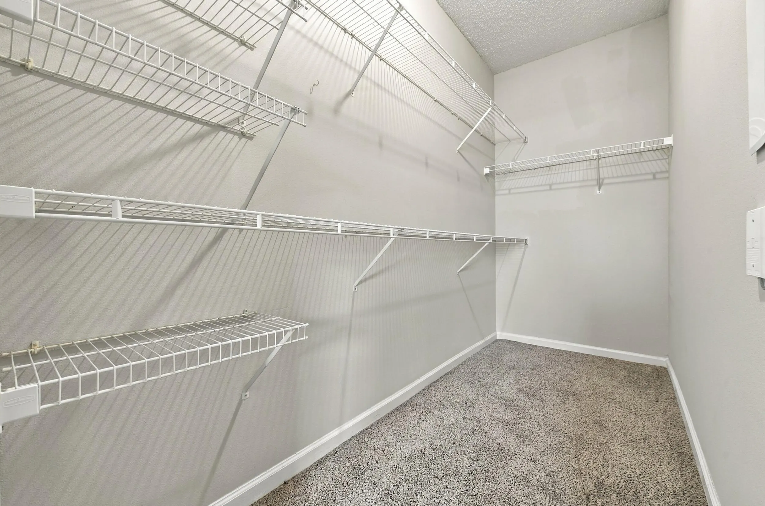 533 NE 3RD Avenue #202