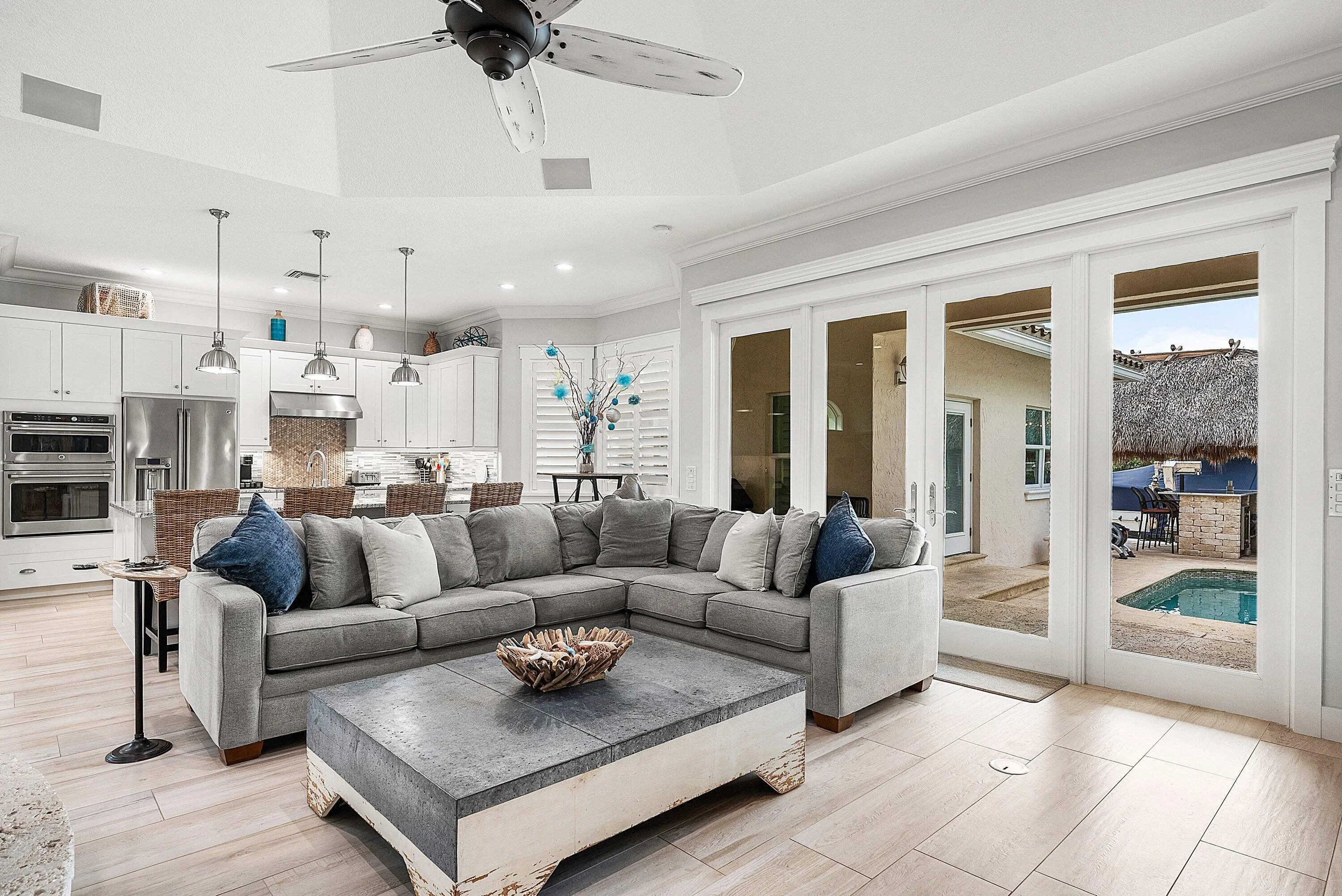 906 Dolphin Drive