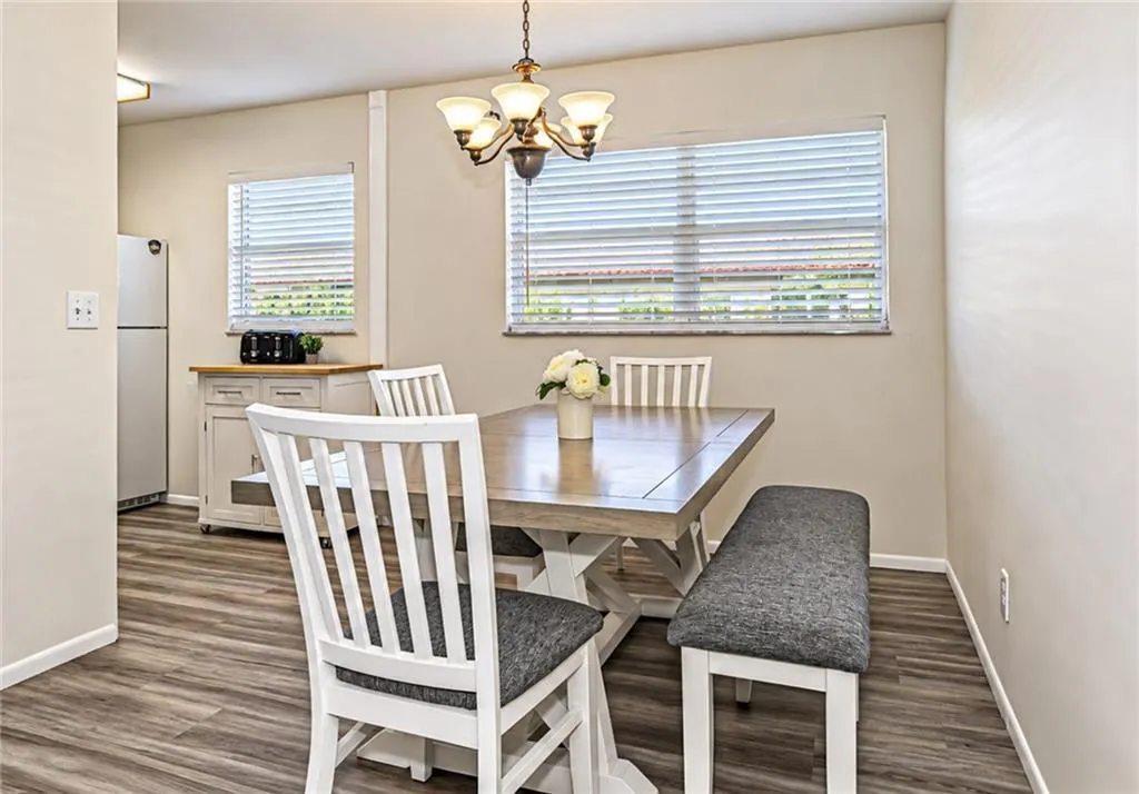 73 ROYAL OAK Court #206