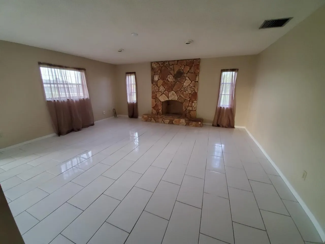 639 NW Prima Vista Boulevard