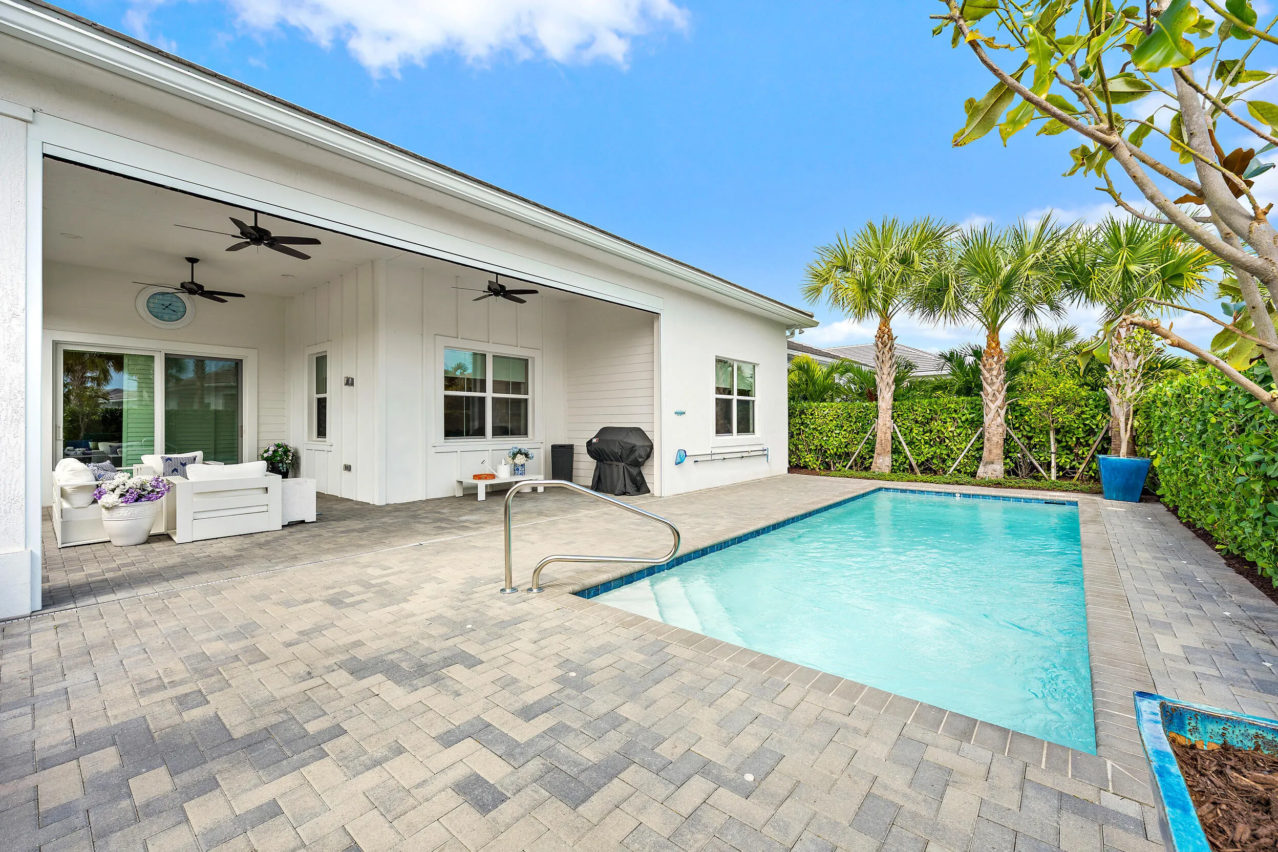 10038 Regency Way