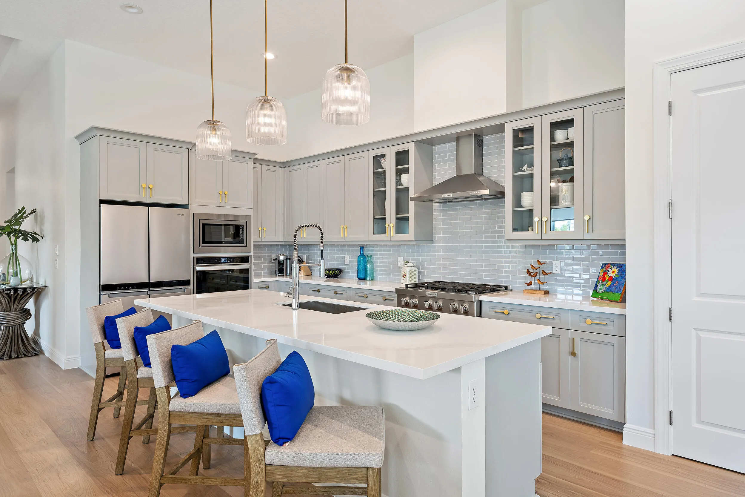 10038 Regency Way
