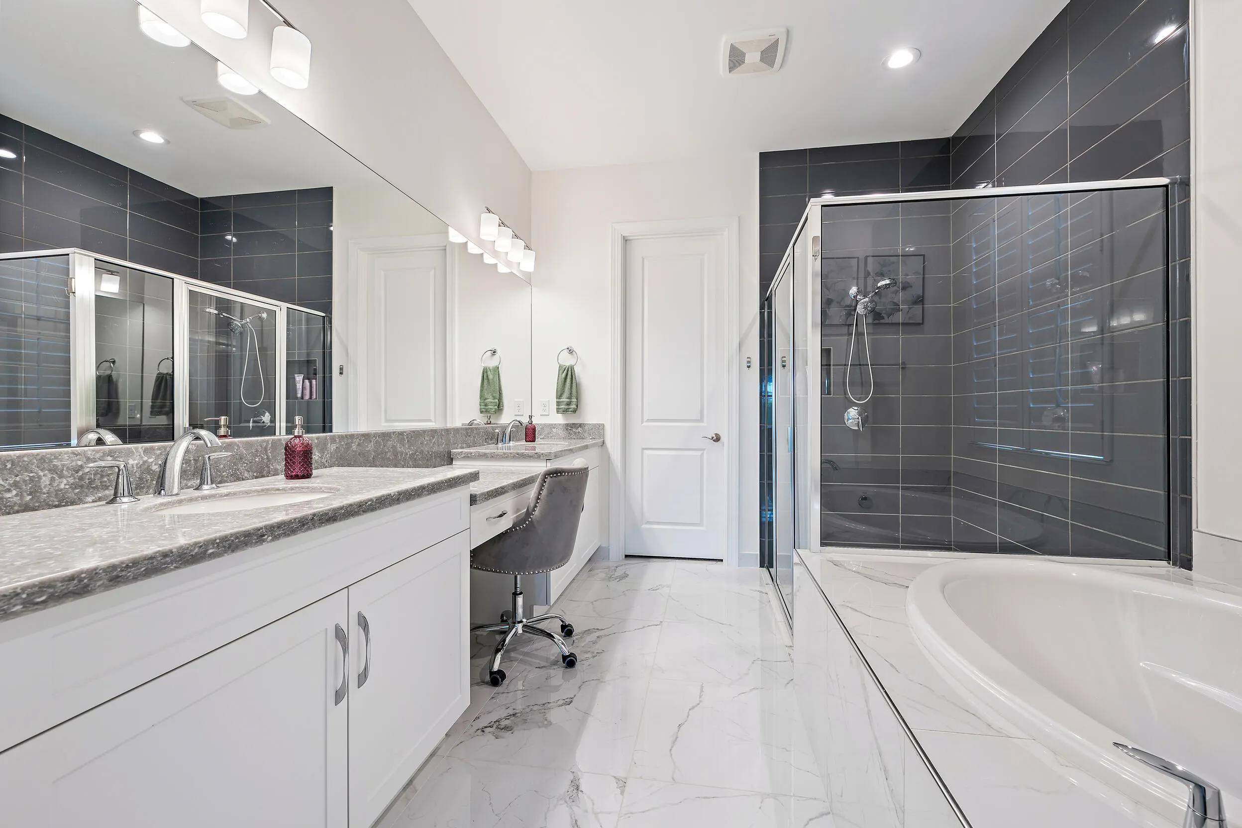 10038 Regency Way
