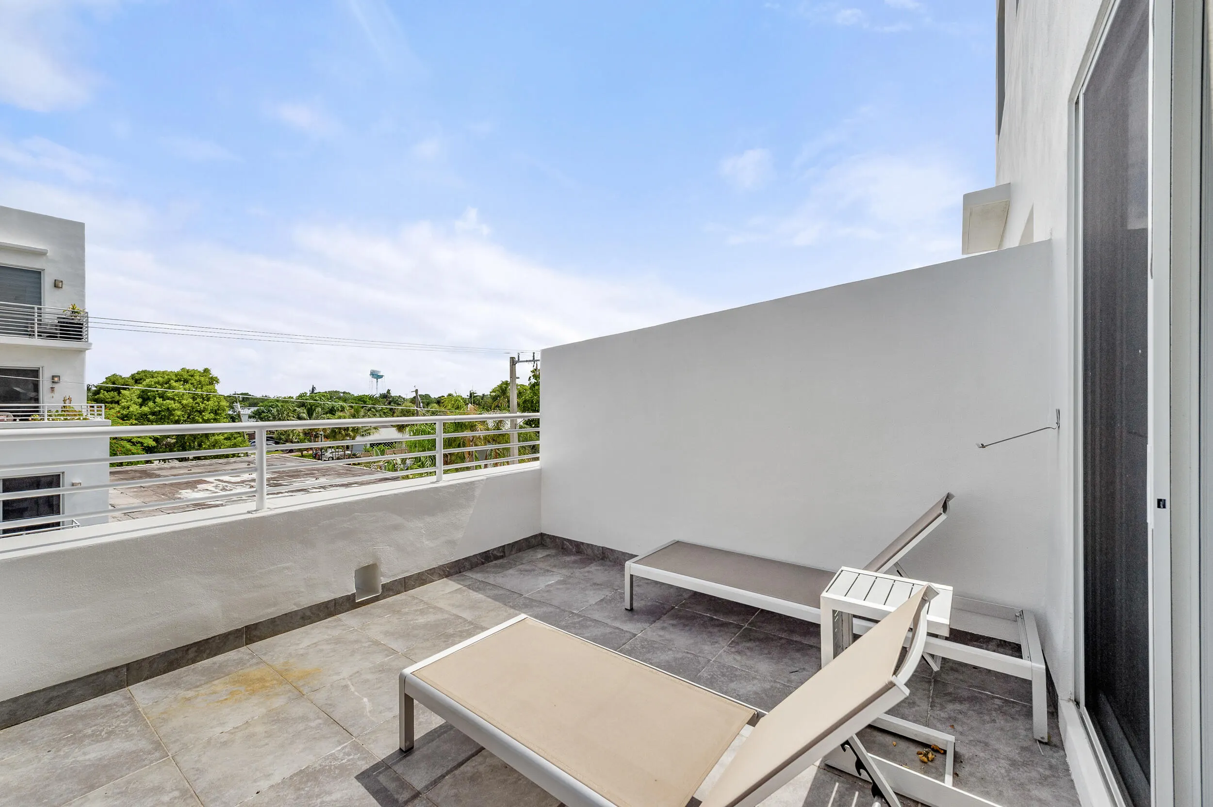 111 SE 2nd Street #302