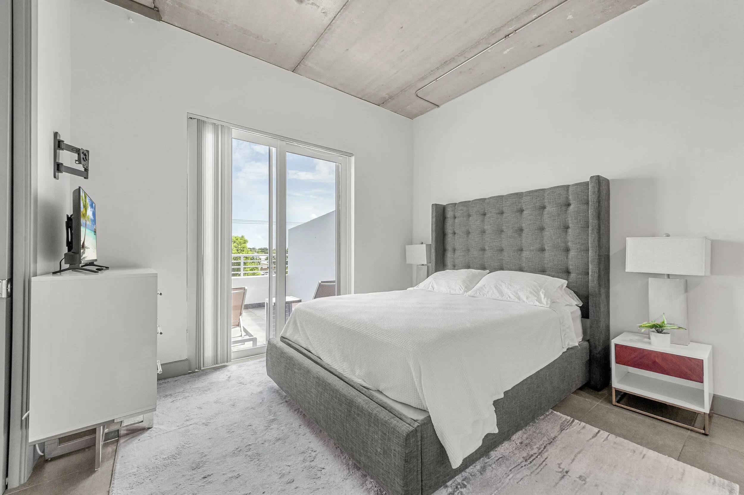111 SE 2nd Street #302