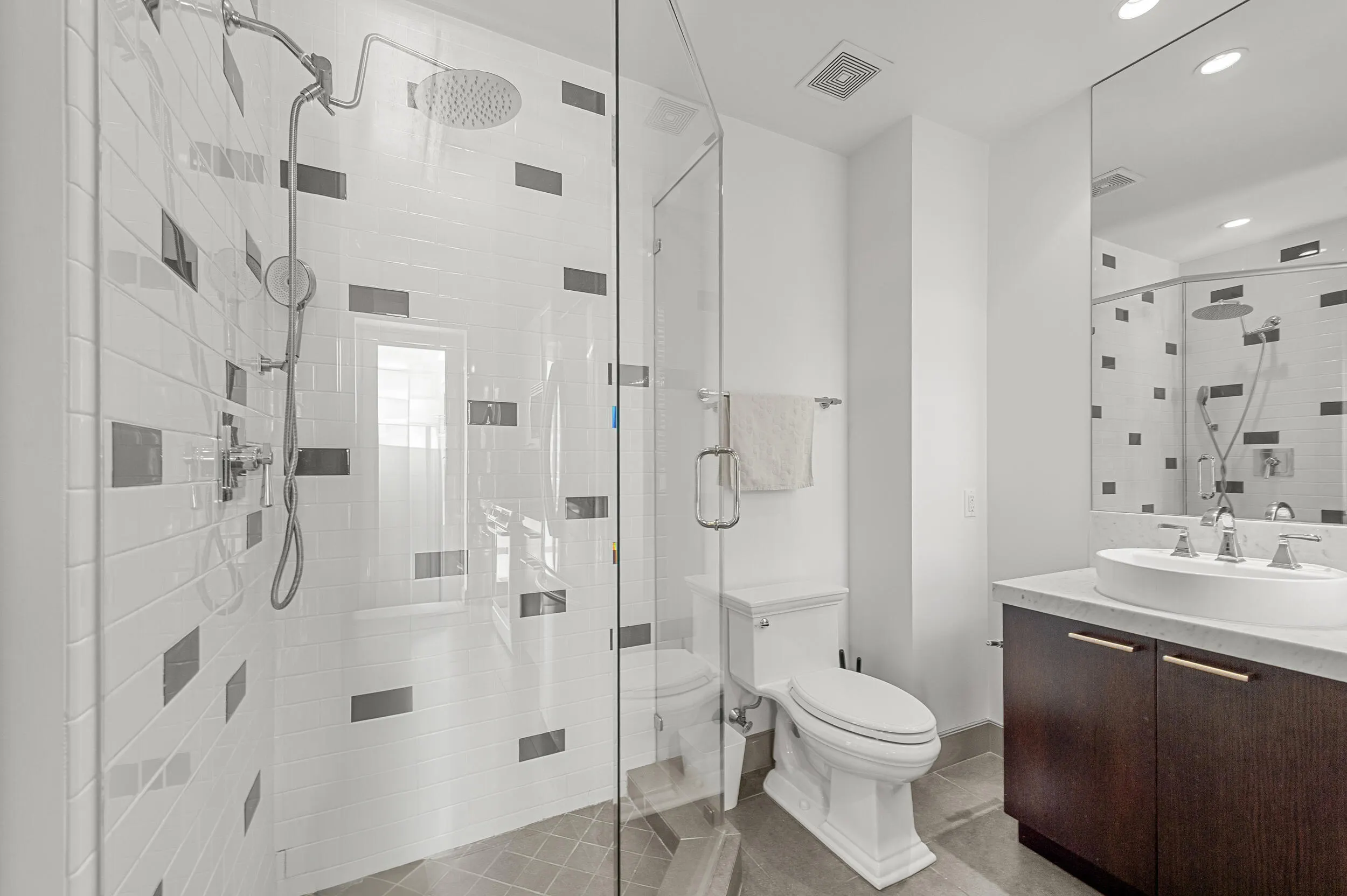 111 SE 2nd Street #302