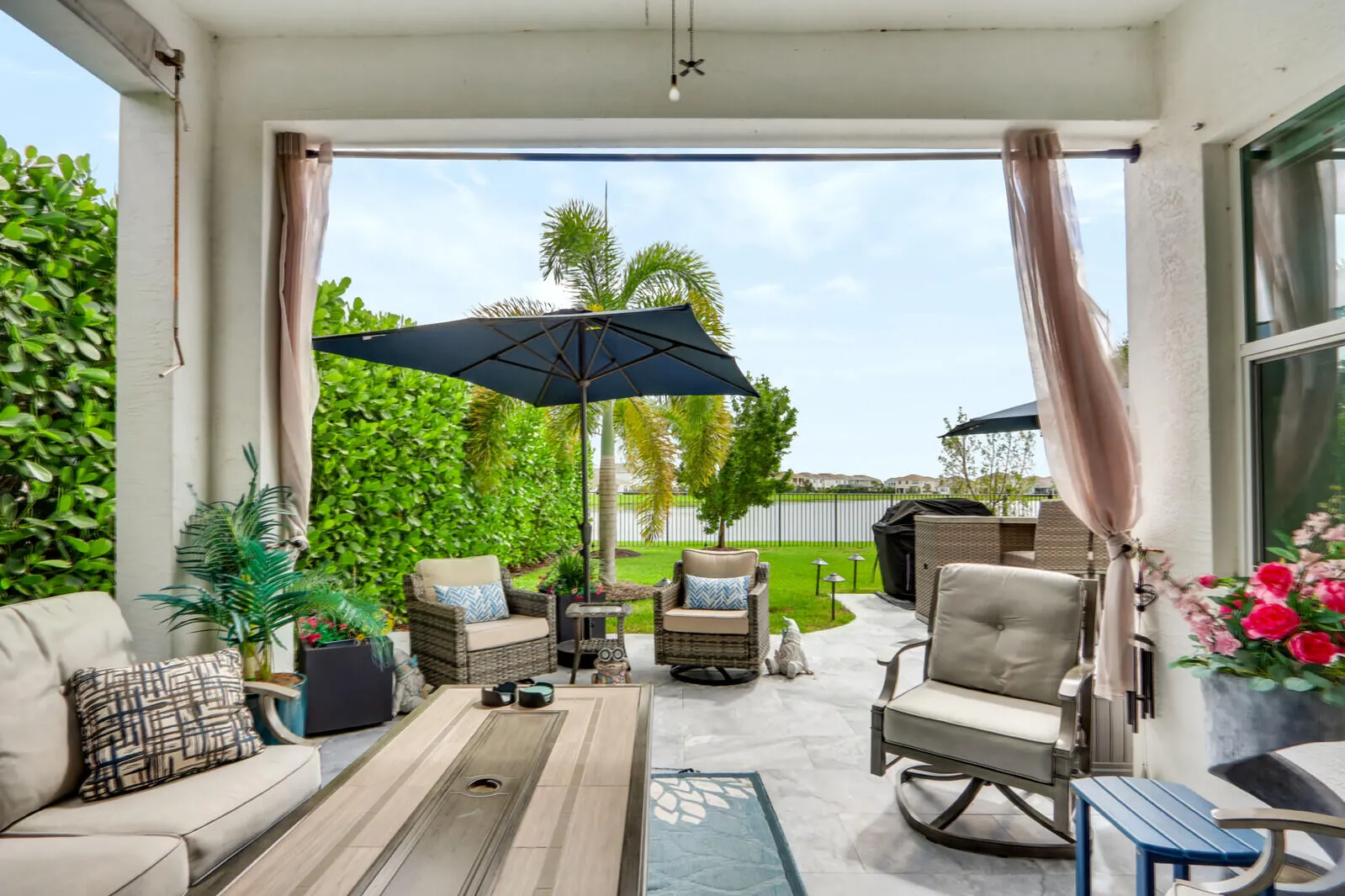 5541 MACOON Way