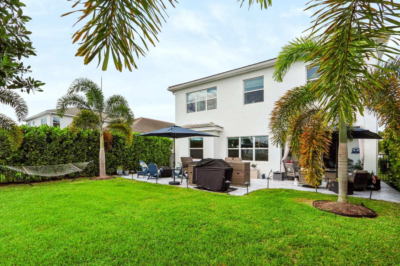5541 MACOON Way