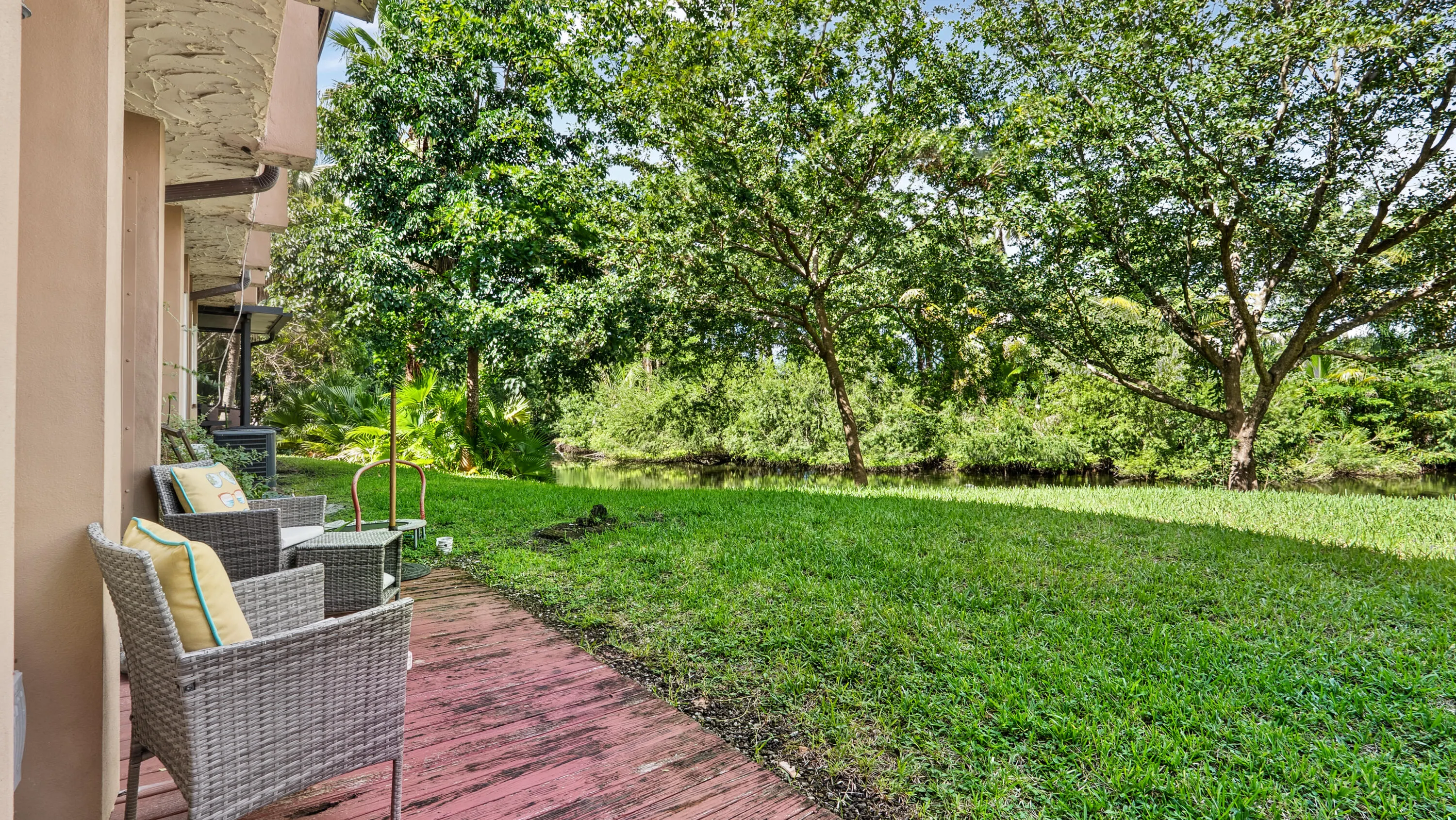 219 Wimbledon Lakes Drive