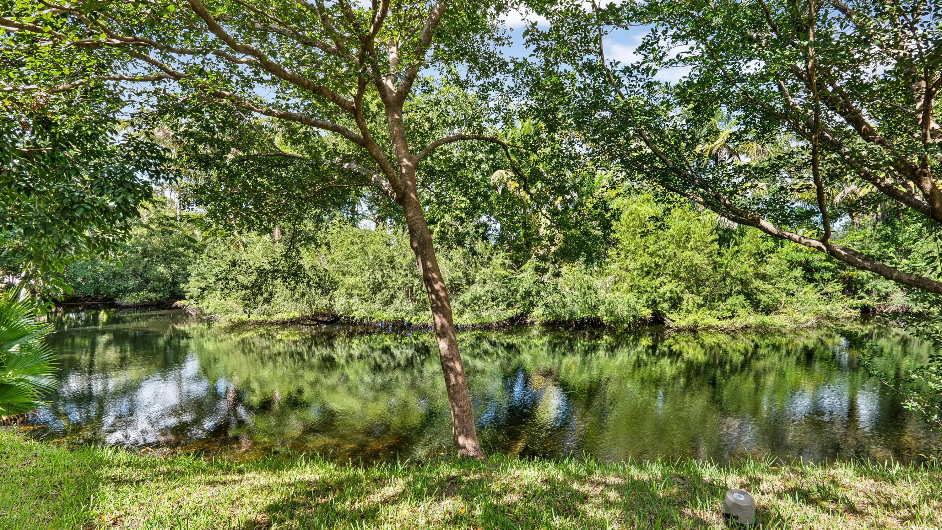 219 Wimbledon Lakes Drive