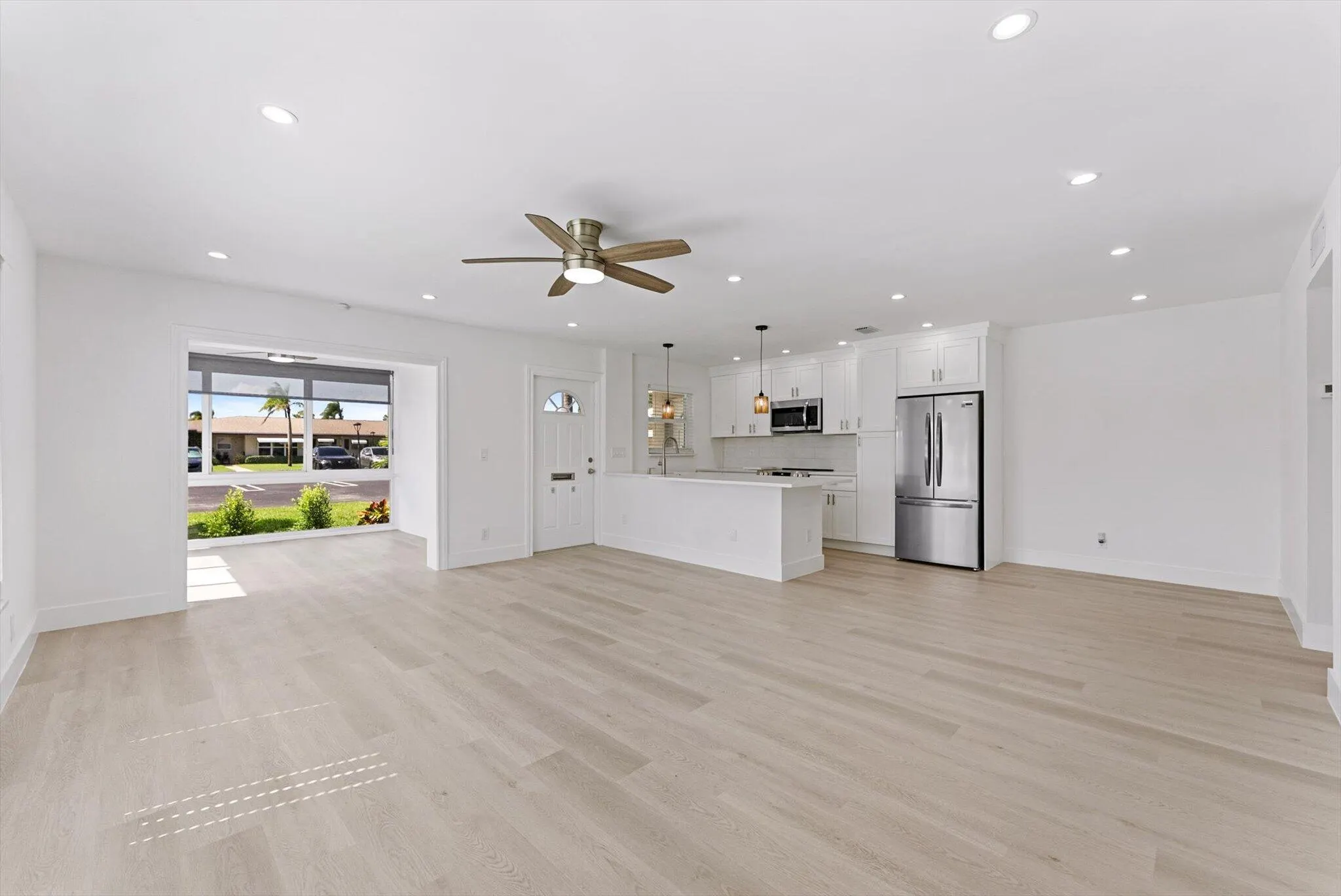 875 North Drive #D