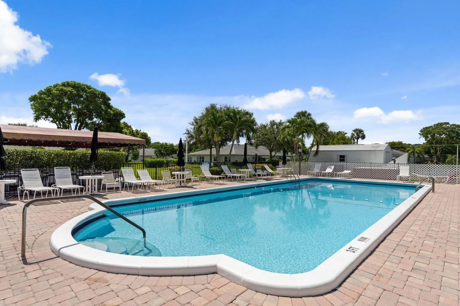 875 North Drive #D