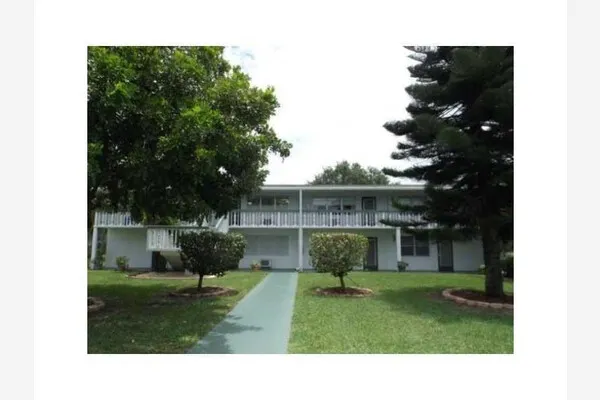 301 OAKRIDGE Q #301