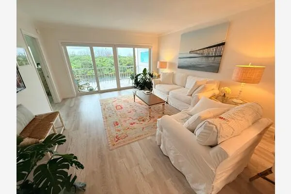 401 NE 19TH Avenue #53