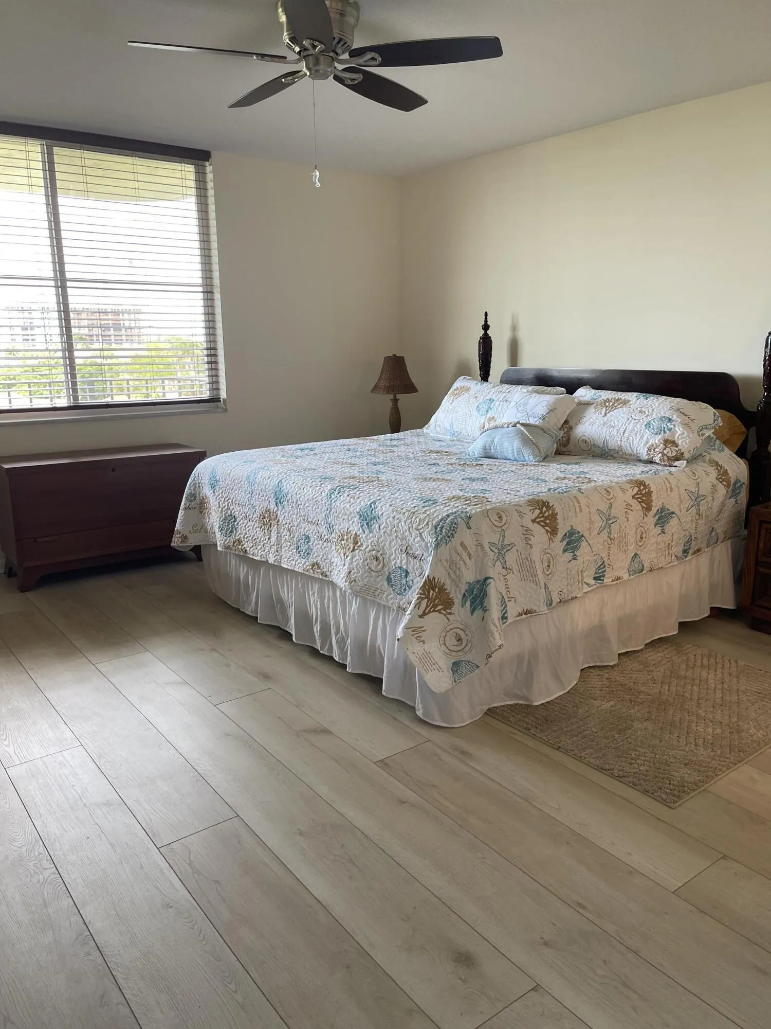 801 LAKE SHORE Drive #515