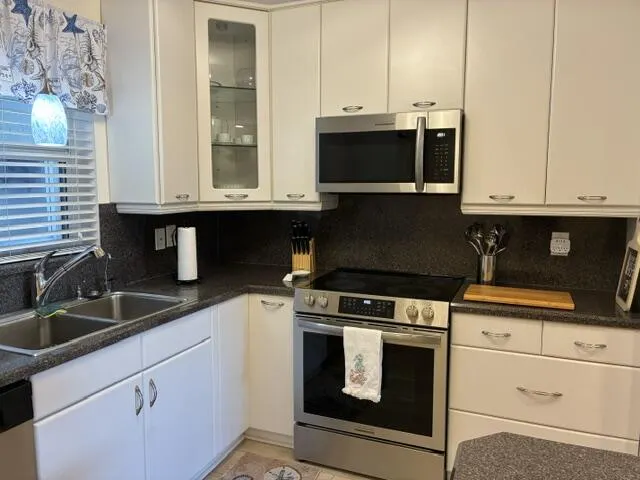 801 LAKE SHORE Drive #515