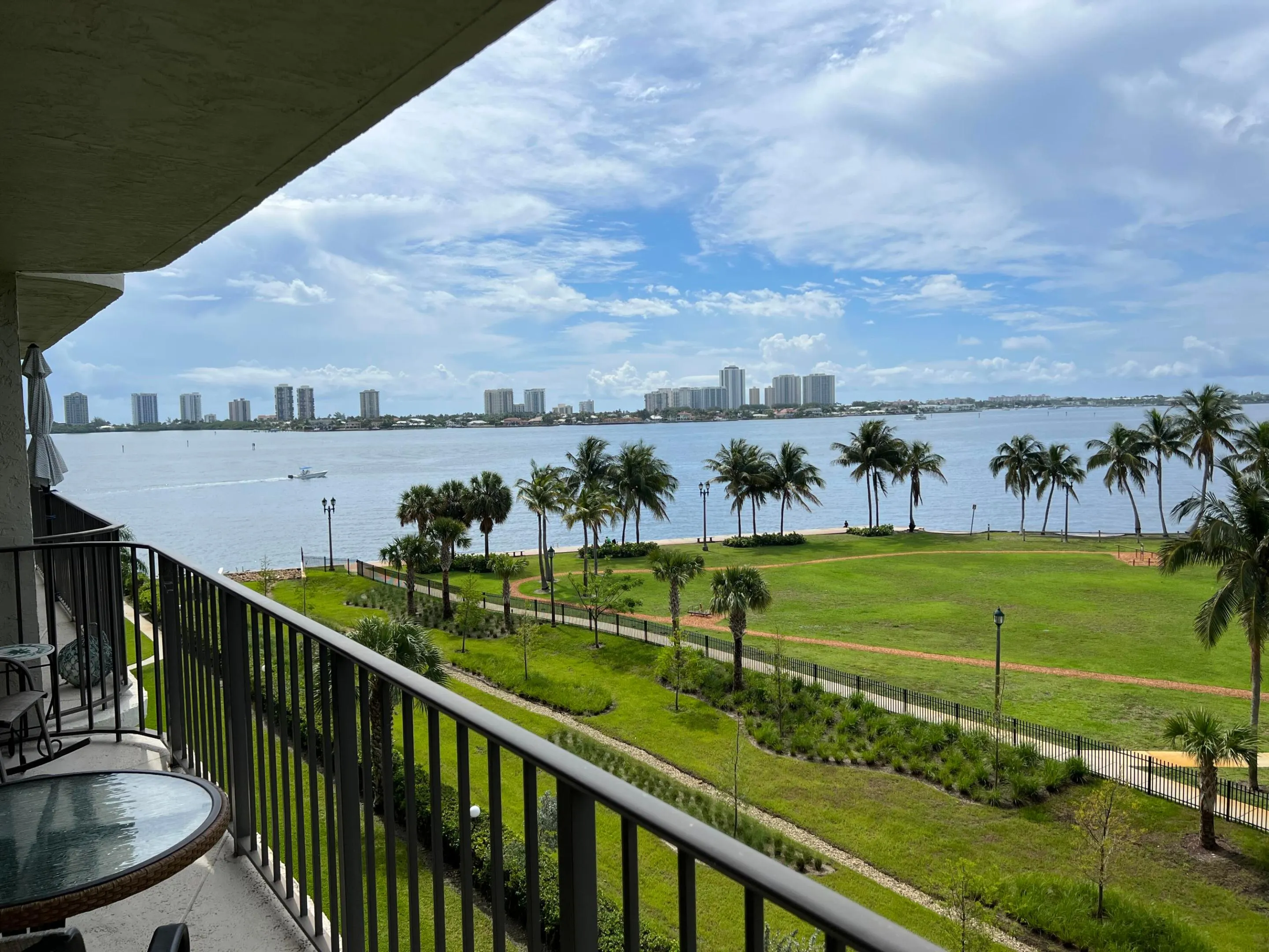 801 LAKE SHORE Drive #515